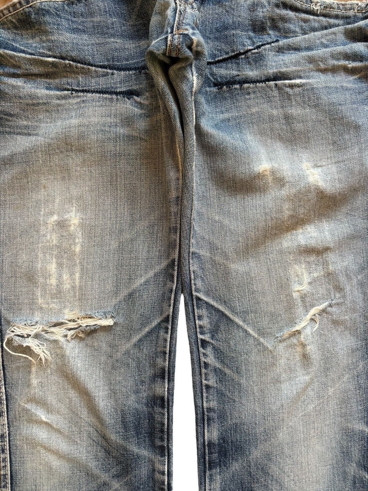 Japanese Brand Vintage Japanese Brand Double Waist Faded Wash Ripped Jeans Size US 33 - 5 Thumbnail