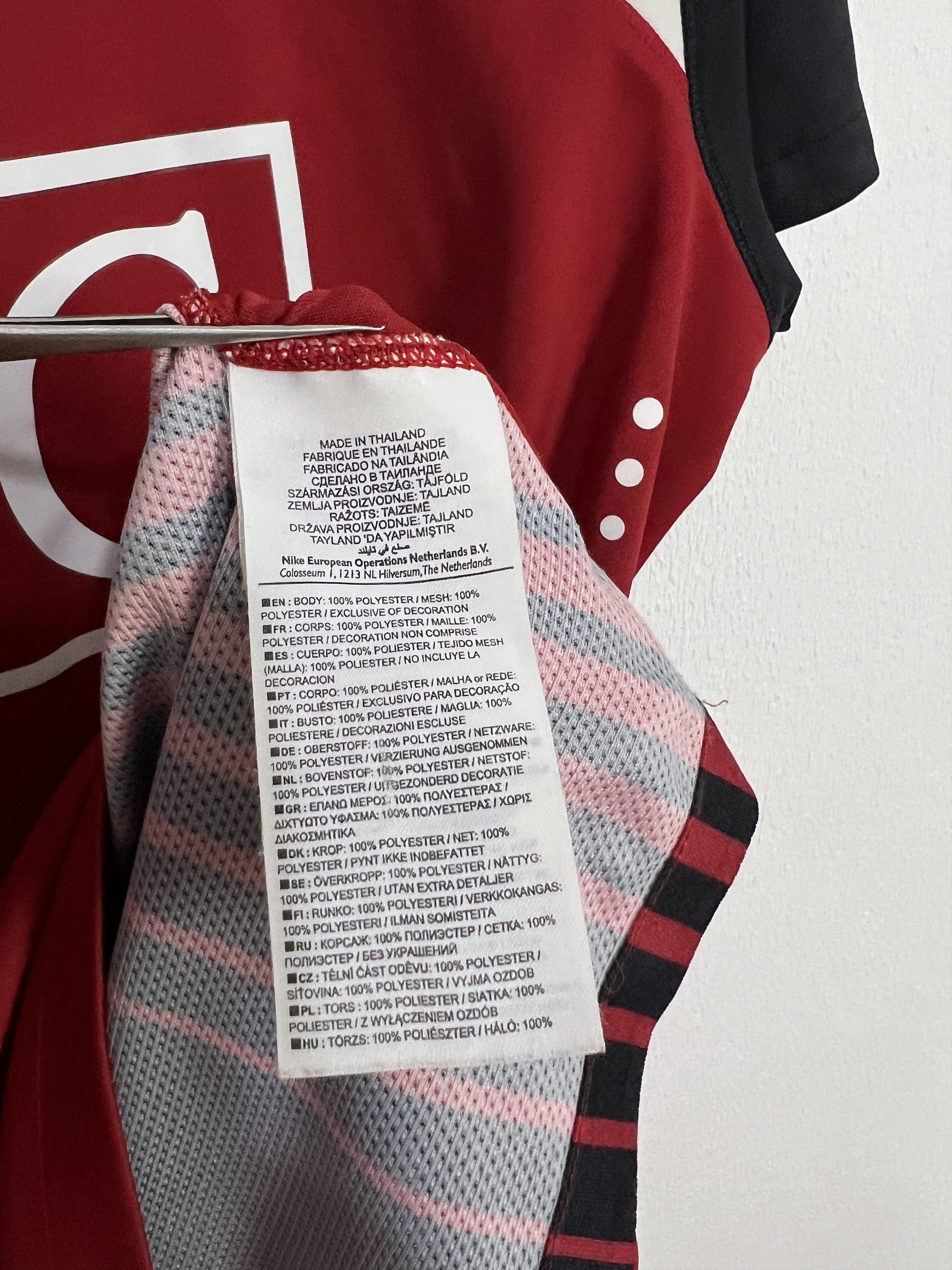 Nike Vintage Nike Manchester United Shirt Soccer Jersey Trikot Size US L / EU 52-54 / 3 - 7 Thumbnail