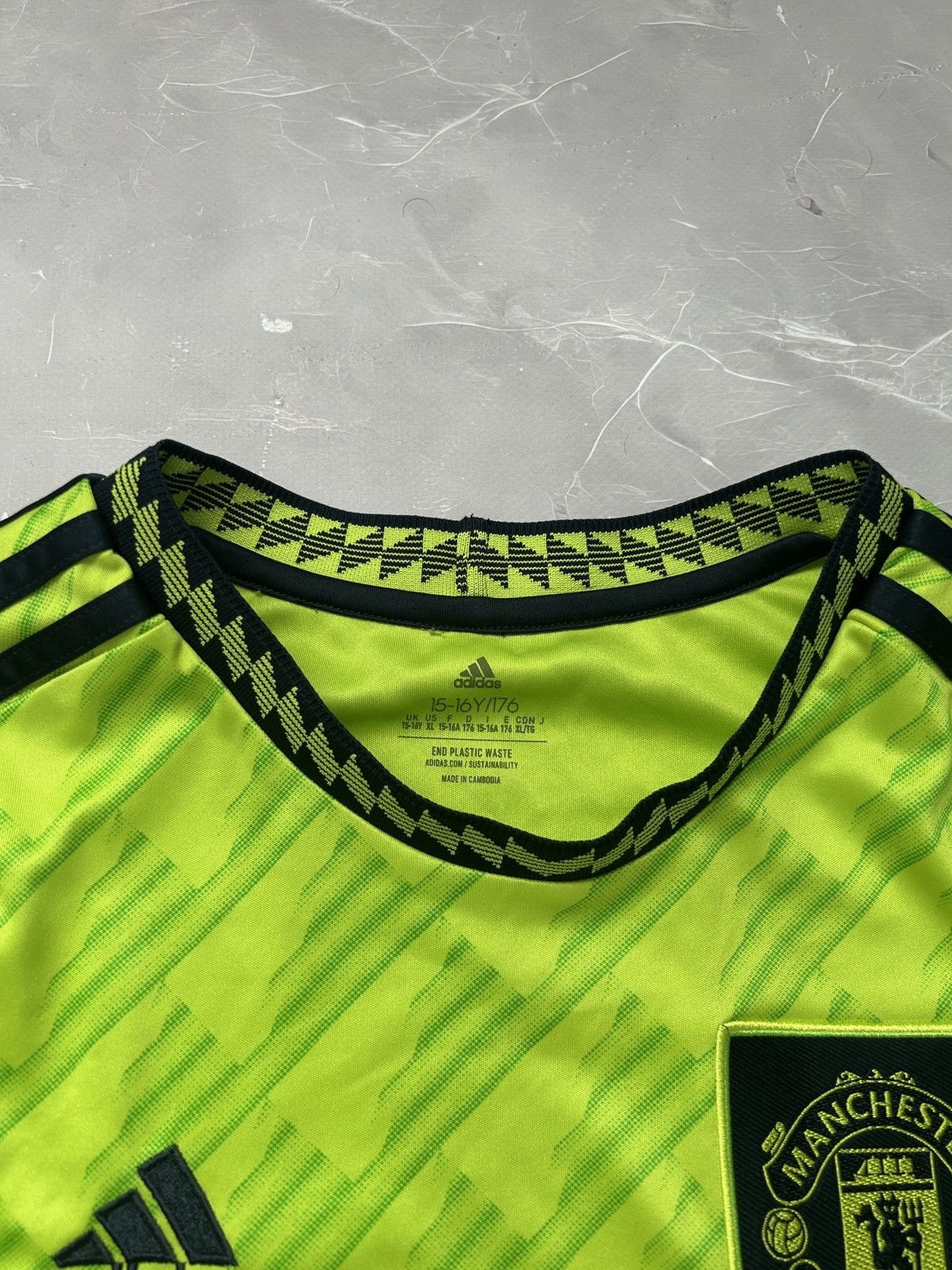 Adidas Adidas Manchester United 2022-2023 Third Football Jersey Size US S / EU 44-46 / 1 - 3 Thumbnail