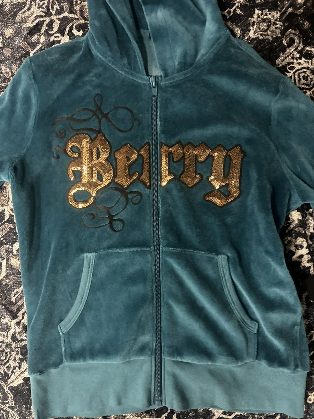 The GV Gallery Gv Gallery Paris Hilton Velour Blue Berry Hoodie Size Small Size S / US 4 / IT 40 - 3 Thumbnail