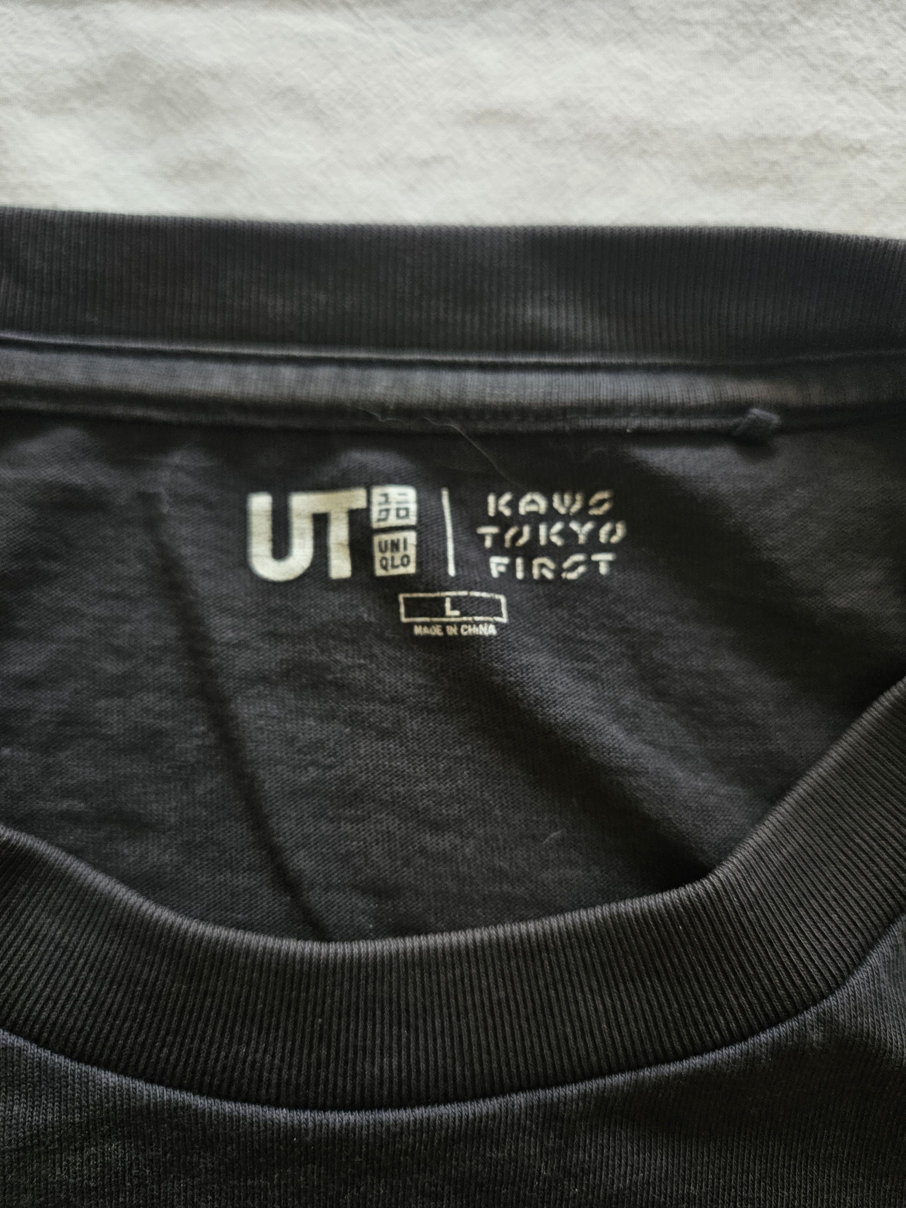 Kaws × Uniqlo Kaws Tokyo First Tee Shirt Size US M / EU 48-50 / 2 - 4 Thumbnail