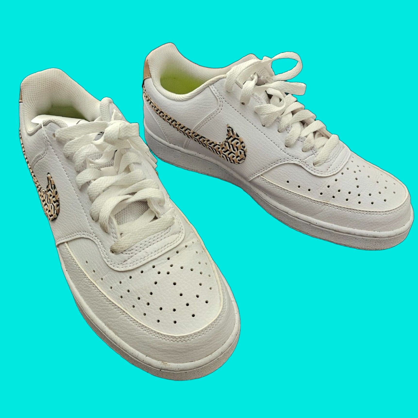 Nike Nike Court Vision LO Sneakers Womens Size 10 White Athletic Lace-Up Size US 10 / IT 40 - 1 Thumbnail