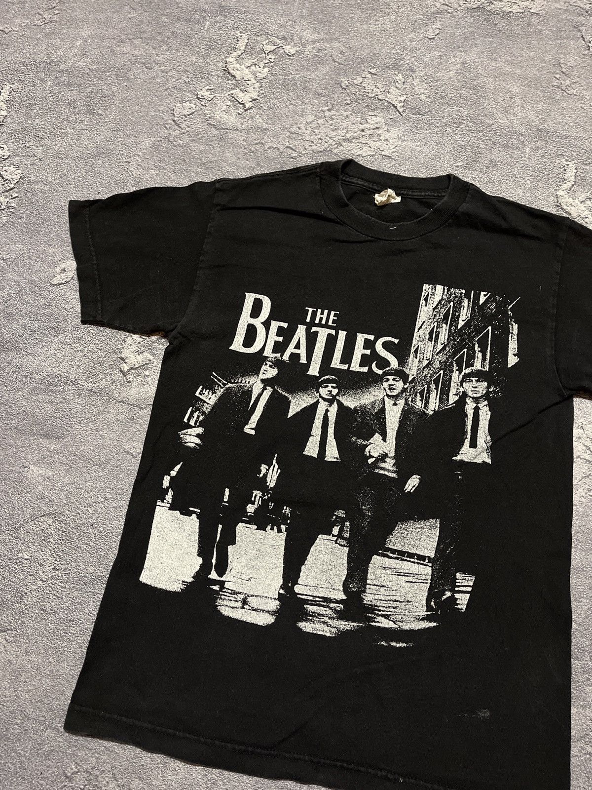 Band Tees × Vintage Vintage Y2K The Beatles Tour Tee Band Tee Rock Tee Size US S / EU 44-46 / 1 - 3 Thumbnail