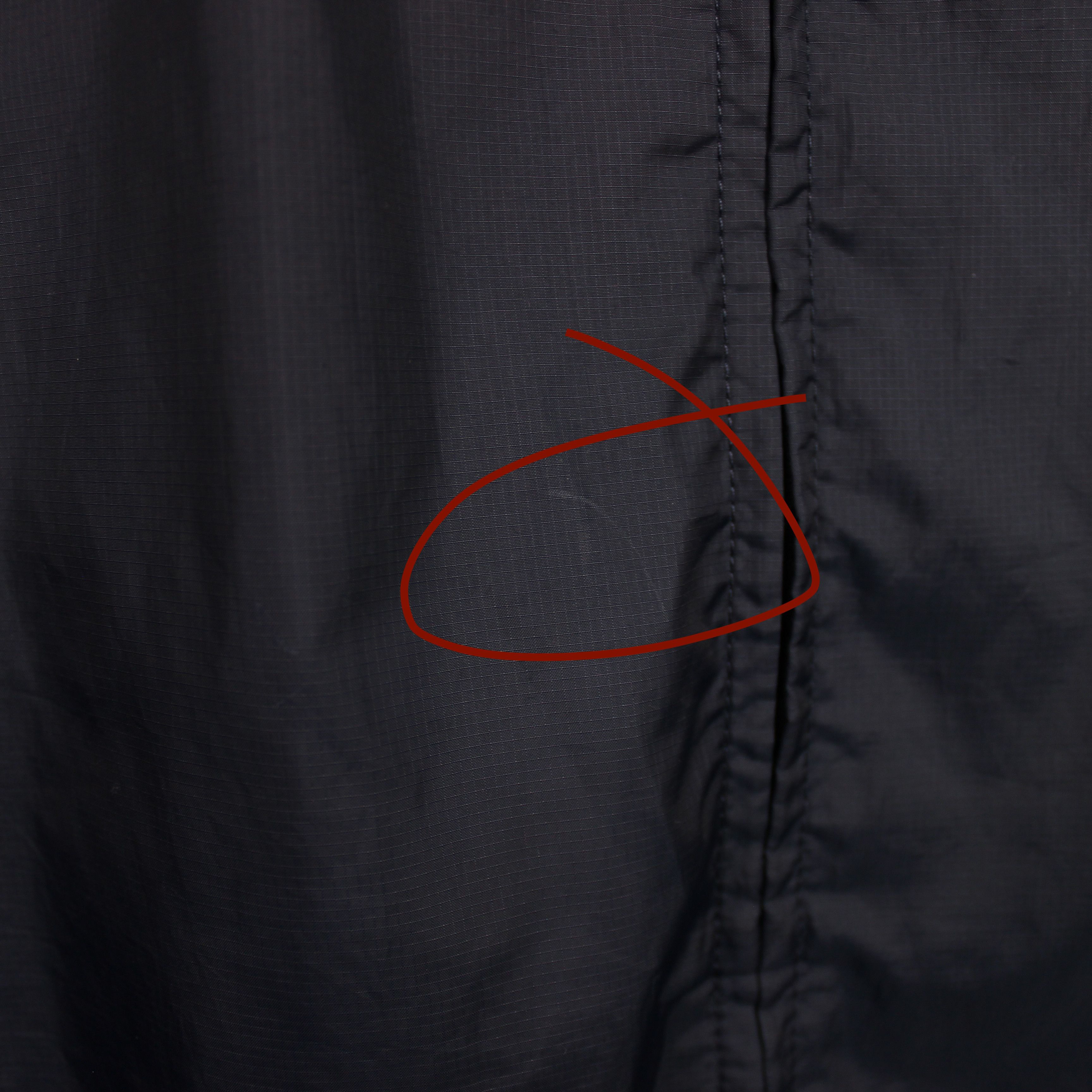 The North Face TNF The North Face light jacket big logo centr L Size US L / EU 52-54 / 3 - 17 Thumbnail