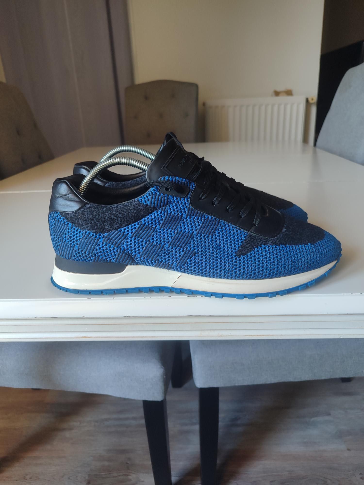Louis Vuitton BASKETS LOUIS VUITTON RUNNER ACTIVE Size US 10 / EU 43 - 3 Thumbnail