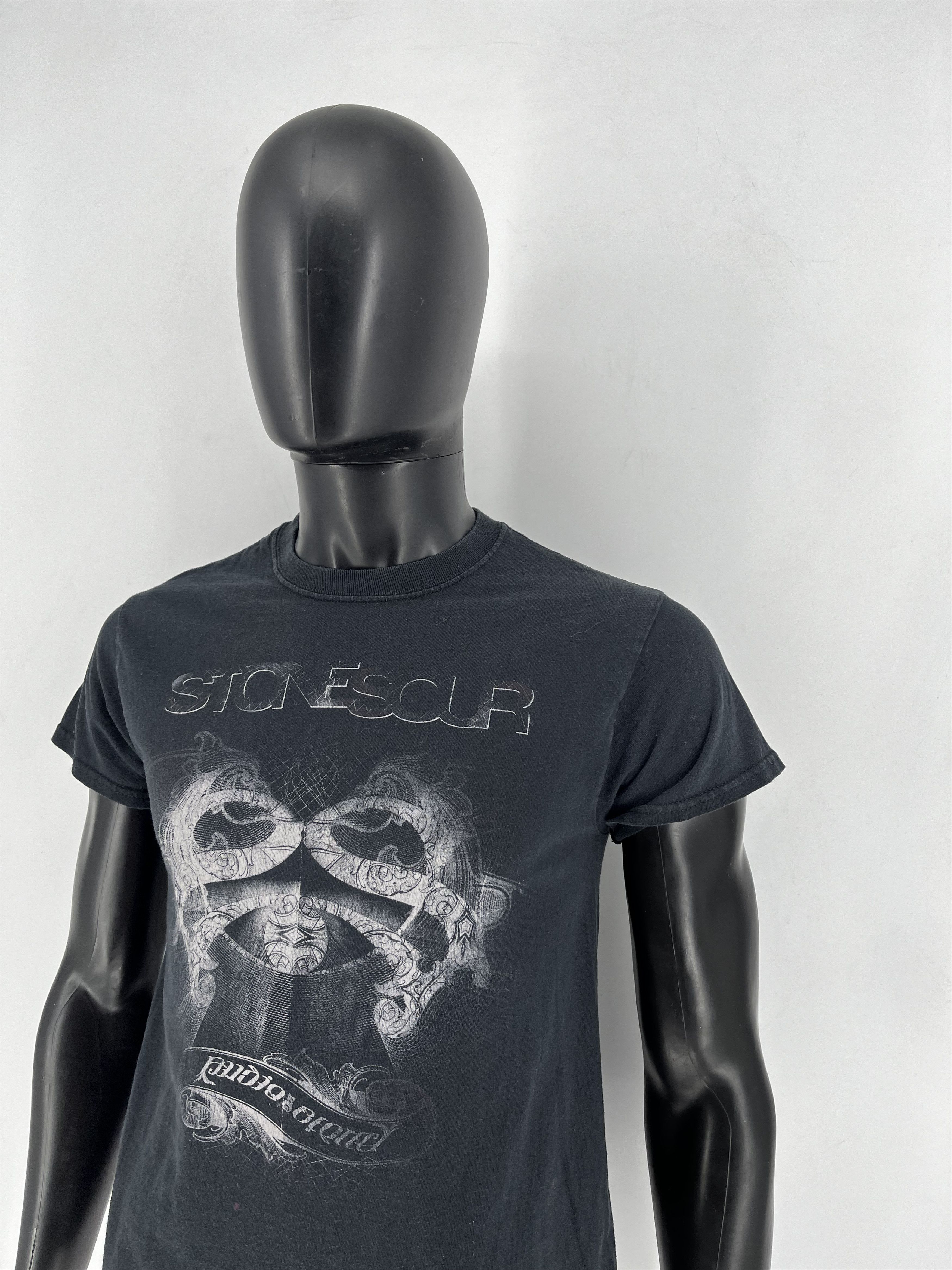 Band Tees Vintage Y2K Stone Sour Band Tee Big Logo Streetwear Size S Size US S / EU 44-46 / 1 - 4 Thumbnail