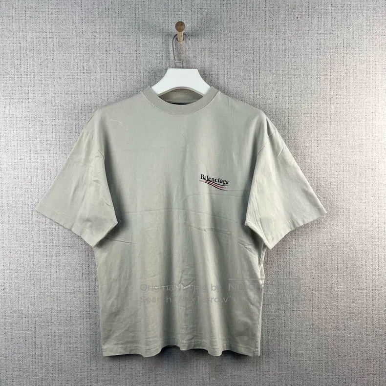 Balenciaga Balenciaga Logo Lettering Printed Destroyed Style Round Ne Size US XS / EU 42 / 0 - 1 Thumbnail