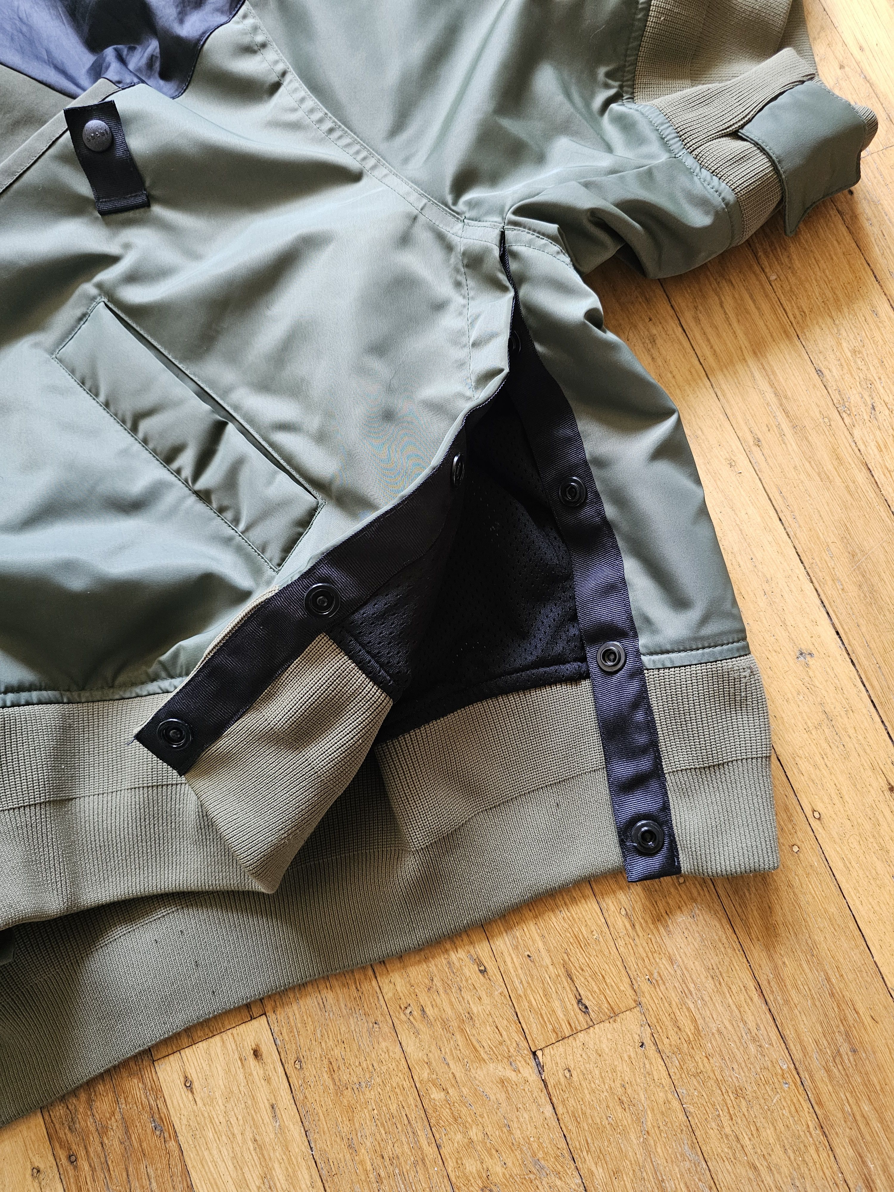 Nike × Sacai Sacai x Nike Cropped Bomber Size US M / EU 48-50 / 2 - 12 Thumbnail