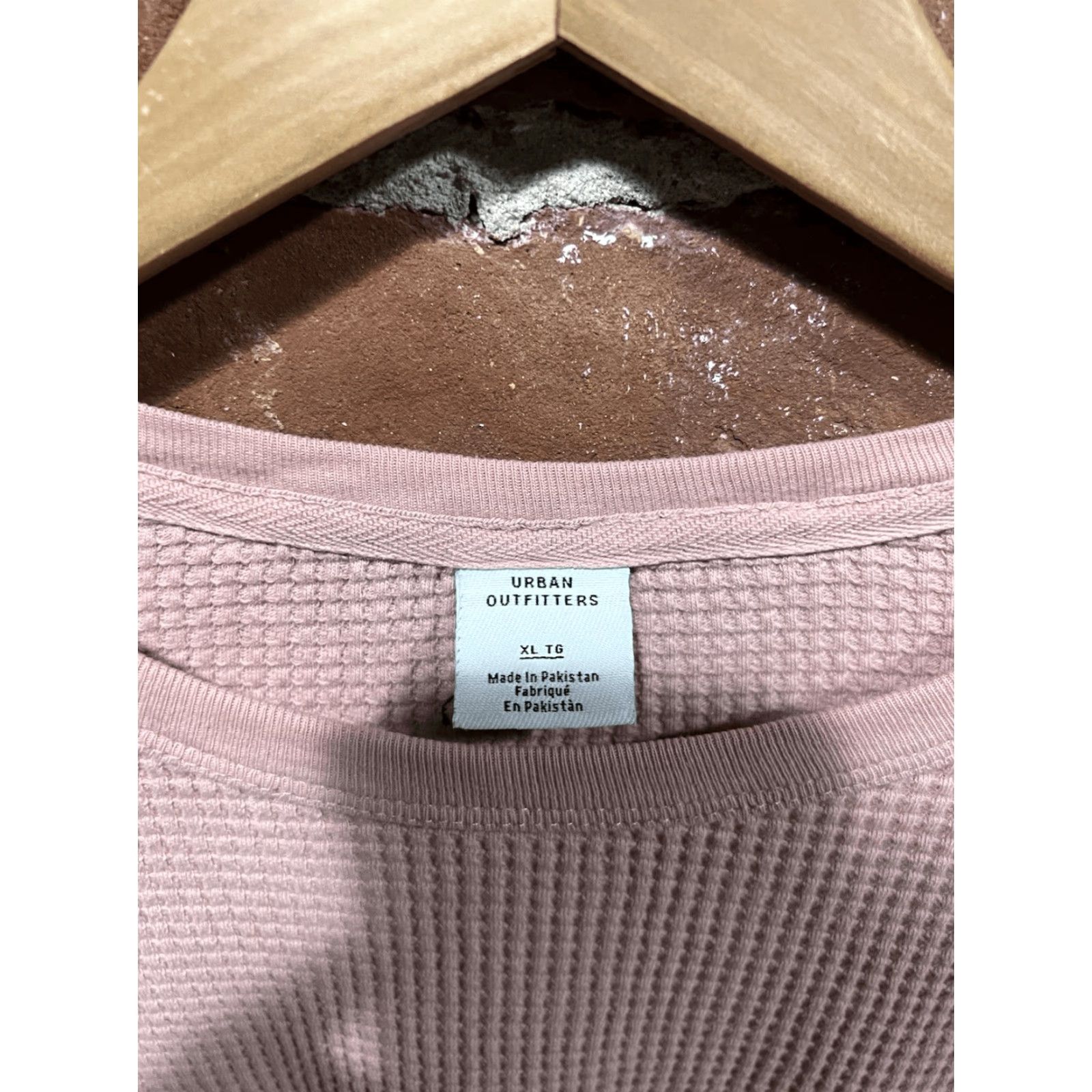 Urban Outfitters Urban Outfitters Shirt Mens Long Sleeve XL Pink Ribbed T-Shirt 29in Pit to Pit 30in Length Size US XL / EU 56 / 4 - 3 Thumbnail