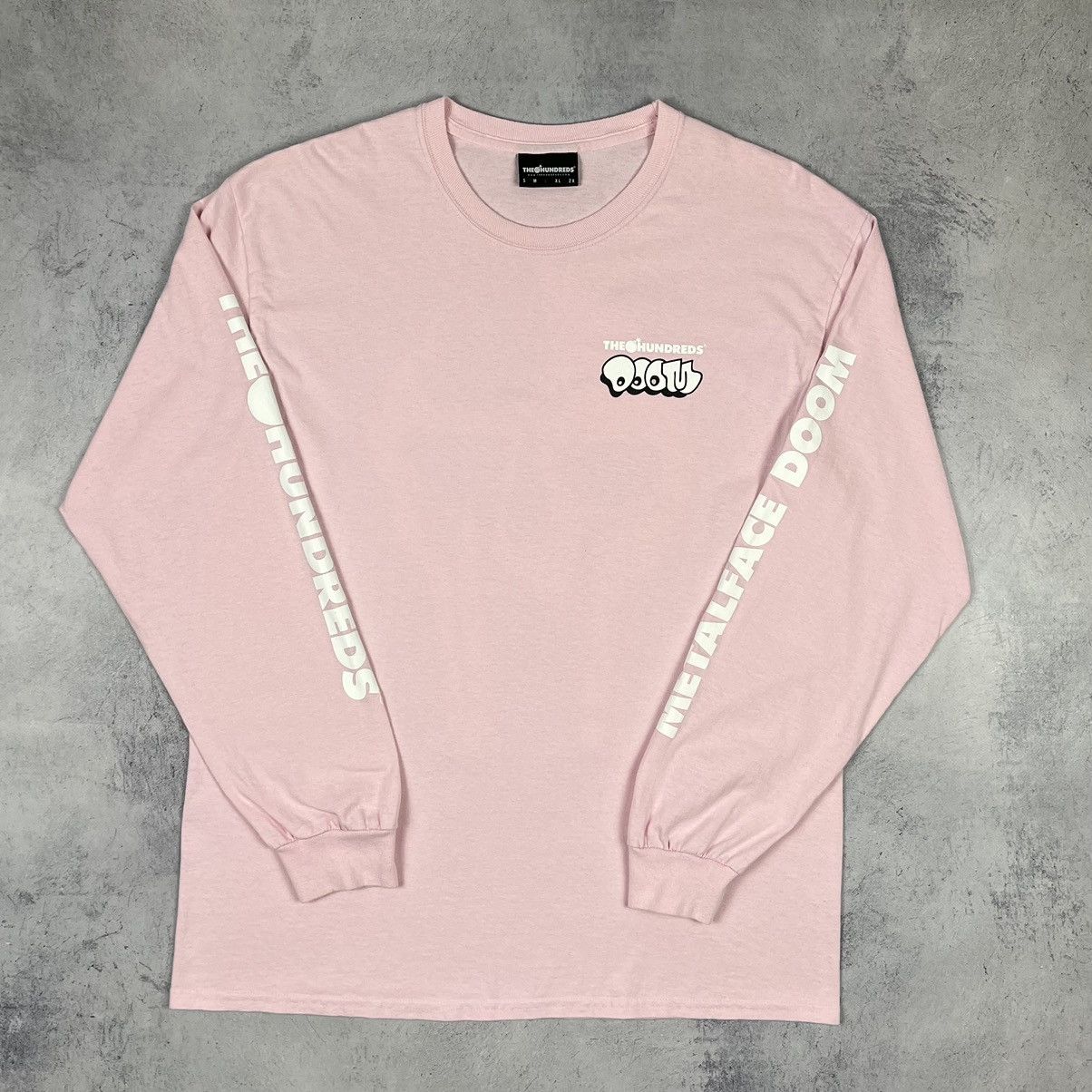 MF Doom × The Hundreds The Hundreds x MF DOOM metalface big logo longsleeve Size US L / EU 52-54 / 3 - 5 Thumbnail
