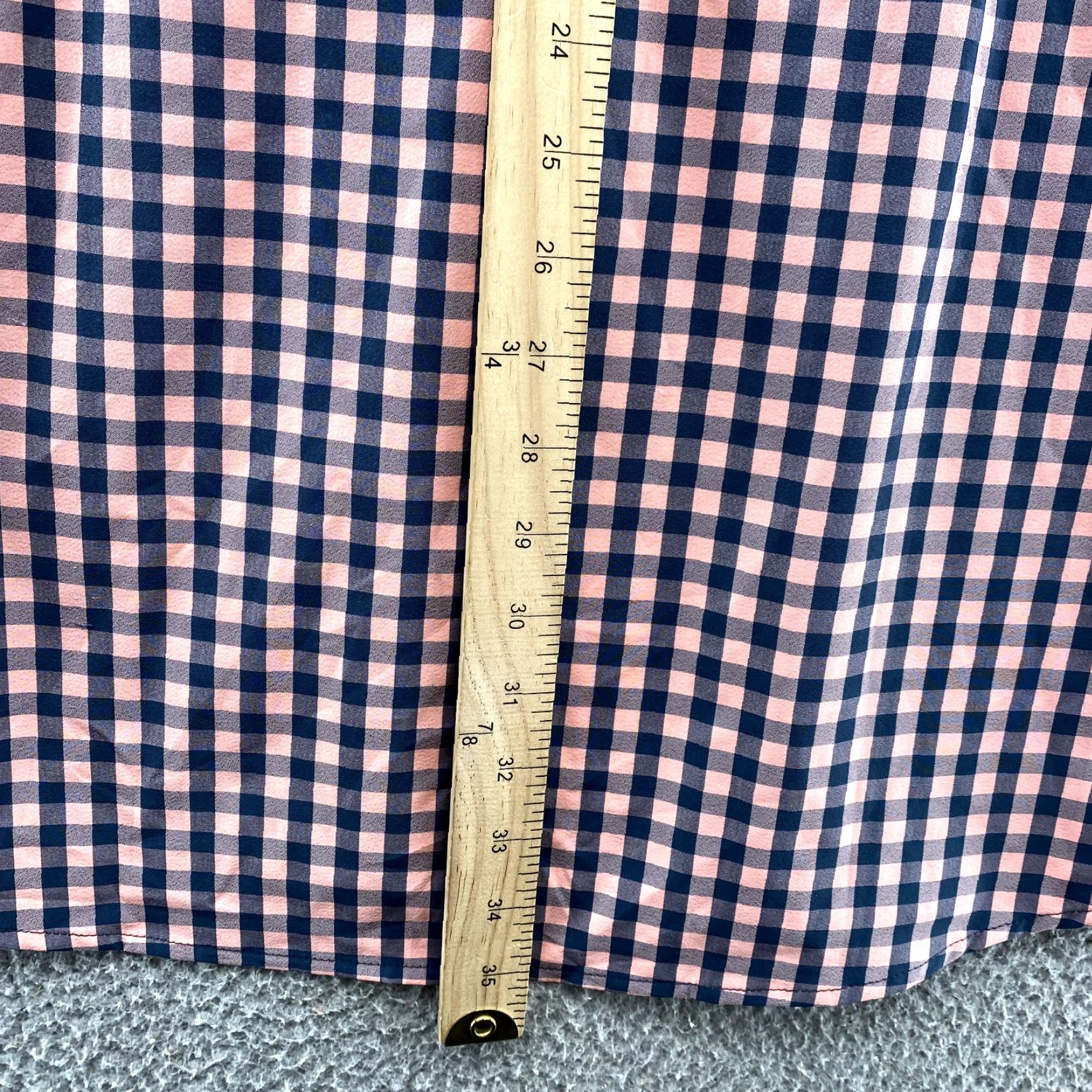 Mizzen+Main Mizzen+Main Shirt Men's X-Large Trim Fit Pink Black Gingham Leeward Collection - Button-Up Shirt Mens Slim Fit USA 90s Classic Western Business Casual Size US XL / EU 56 / 4 - 7 Thumbnail