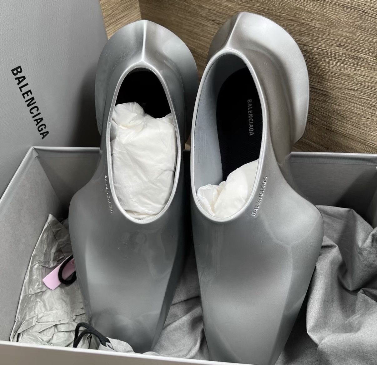 Balenciaga Balenciaga Space Silver Derby Shoes J41 Size US 9 / EU 42 - 2 Thumbnail