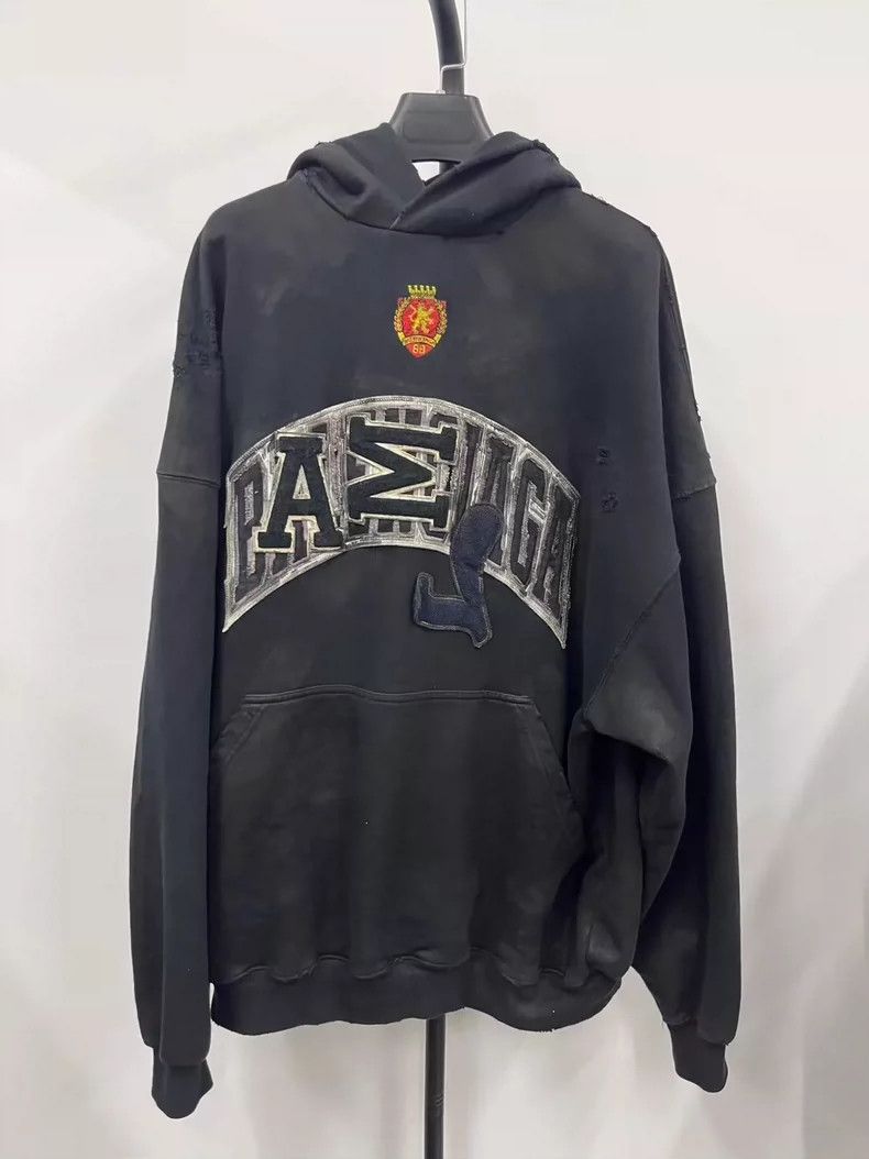 Balenciaga Balenciaga Monogrammed pullover hooded sweatshirt with lon Size US M / EU 48-50 / 2 - 1 Thumbnail