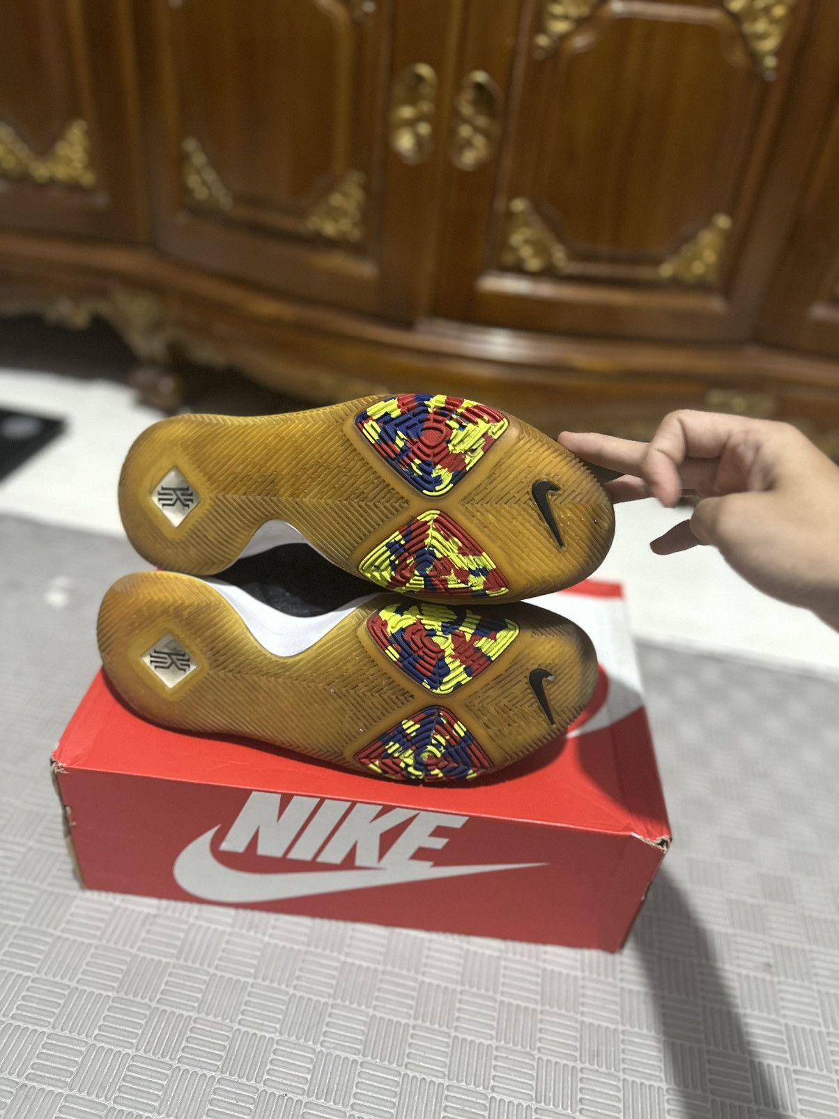 Nike Kyrie 3 Black MultiColor Size US 9 / EU 42 - 5 Thumbnail
