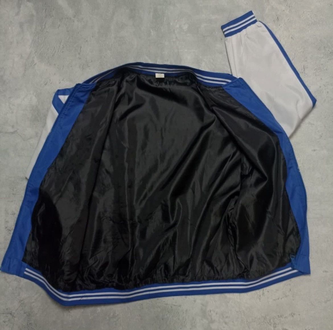 Japanese Brand × Vintage Vintage Pocari Sweat - Freaka Sweat Jacket Size US XL / EU 56 / 4 - 5 Thumbnail