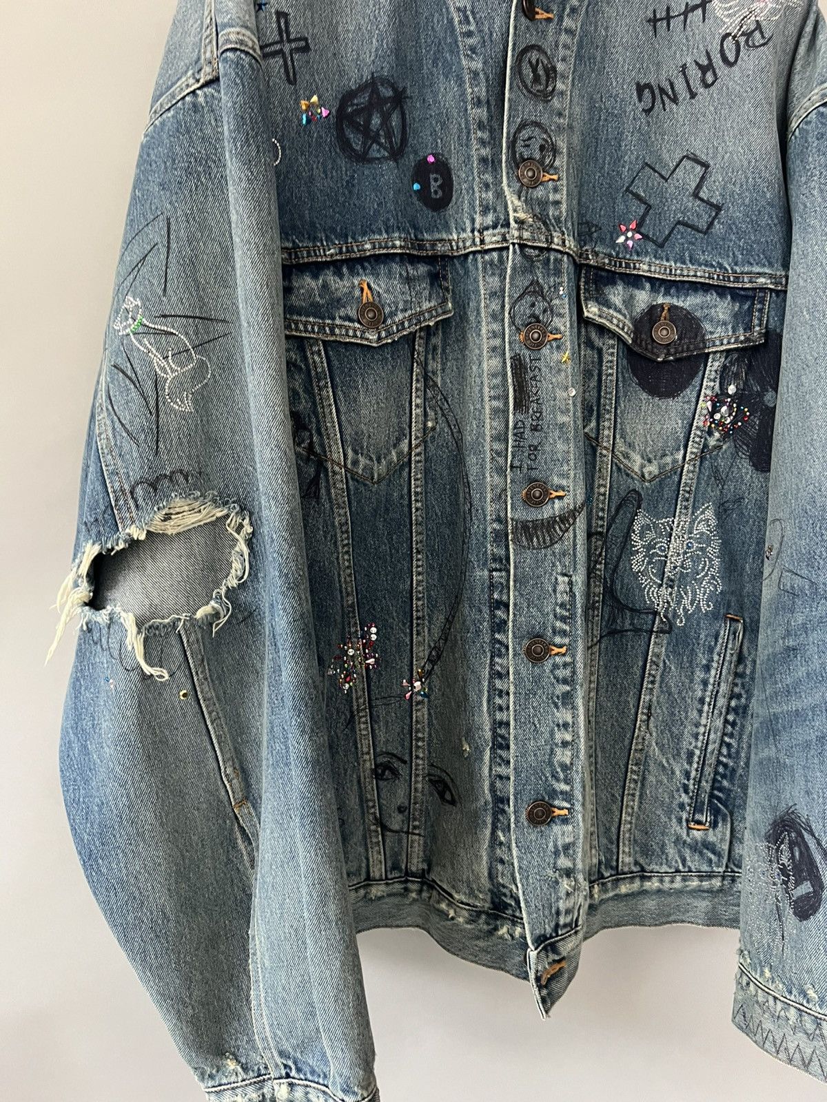 Balenciaga Rhinestones Scribble Hooded Denim Jacket Size US L / EU 52-54 / 3 - 8 Thumbnail