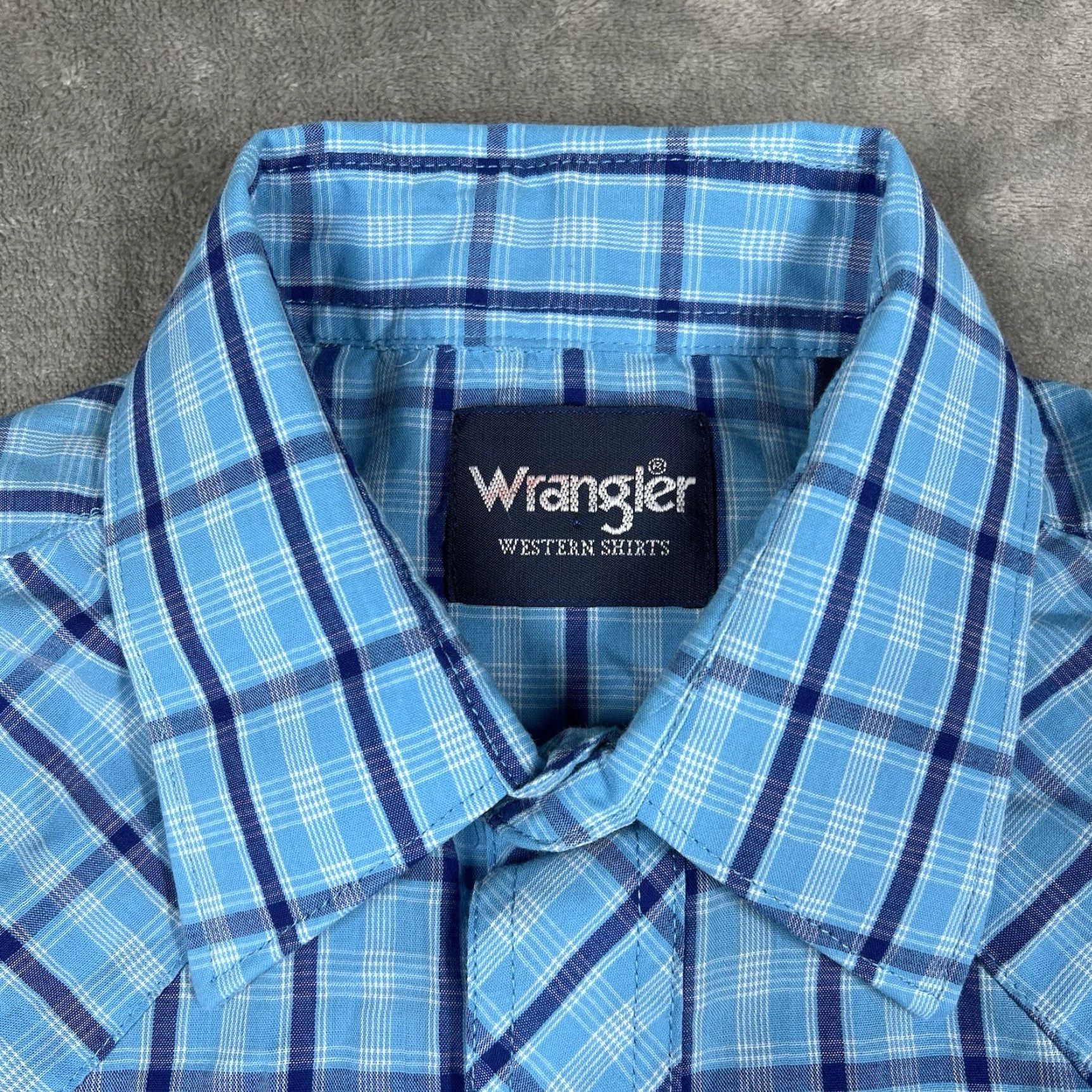 Wrangler Wrangler Western Shirts Men's M Turquoise Blue Check Pearl Snap Cowboy Shirt Short Sleeve Button-Up Regular Fit Casual Workwear Mens Size US M / EU 48-50 / 2 - 5 Thumbnail
