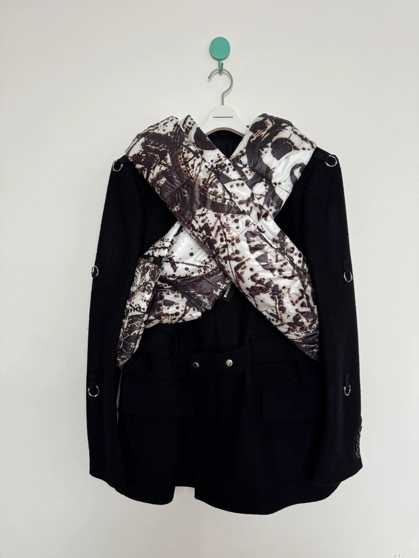 Takahiromiyashita The Soloist. Takahiro Miyashita The Soloist down scarf zipper storage Size ONE SIZE - 4 Thumbnail