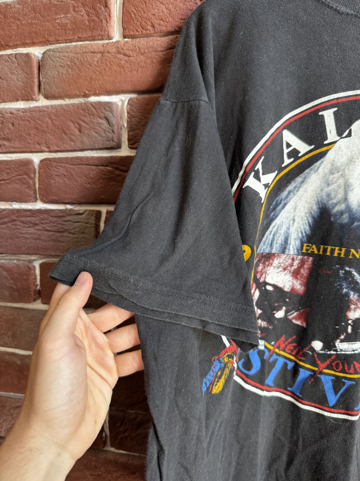 Band Tees Vintage Kalvoya festival shirt 90s Pearl Jam Faith No more Size US L / EU 52-54 / 3 - 4 Thumbnail