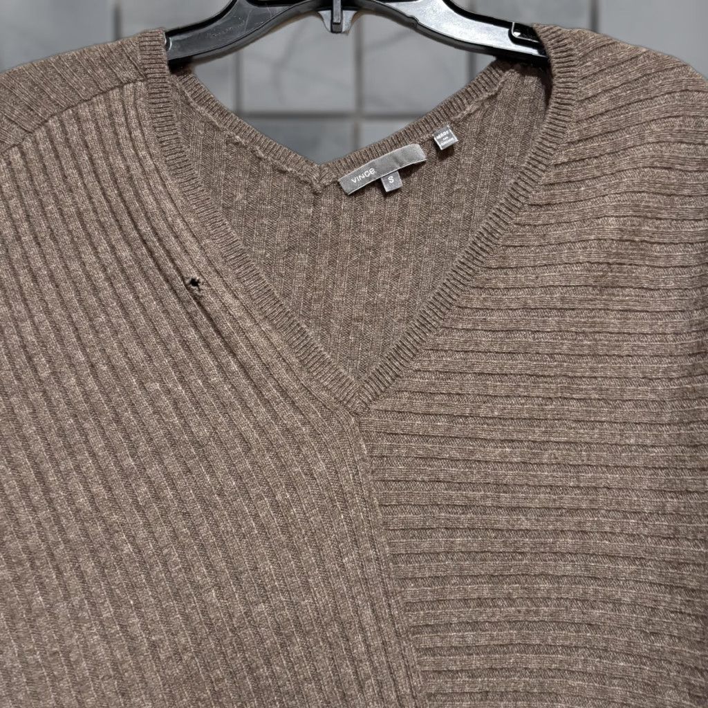 Vince Vince Sweater Womens Small Brown Yak Wool Ribbed V Neck Short Sleeve Dolman HOLE Size S / US 4 / IT 40 - 1 Thumbnail