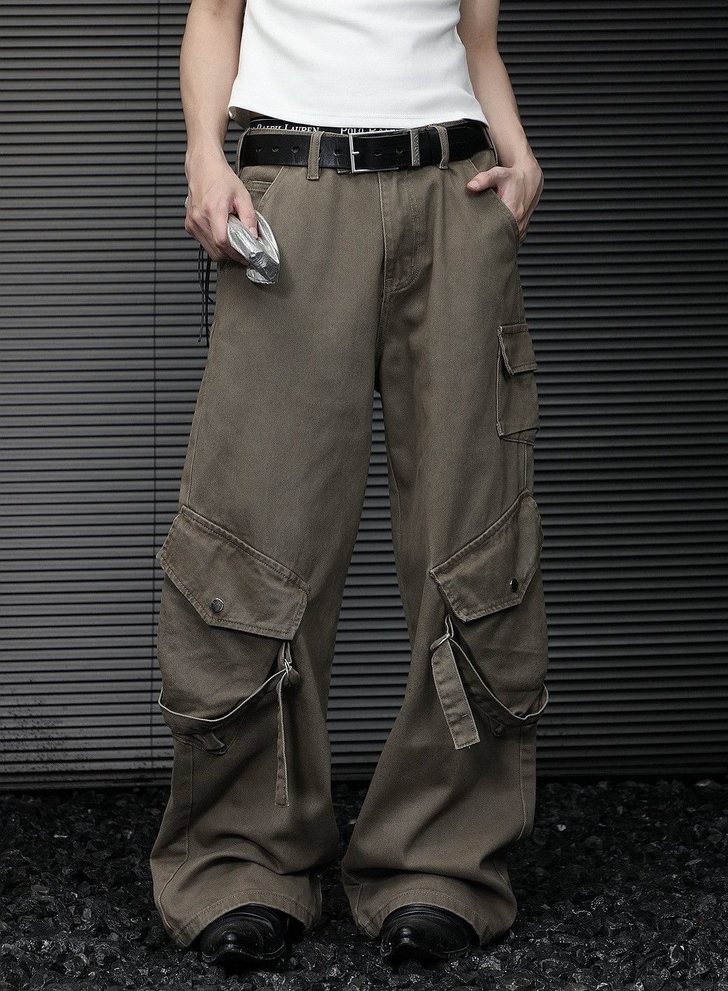 image of Vintage Outdoor Retro Fashion Faded Multi Pocket Cargo Pants in Brown, Men's (Size 30)