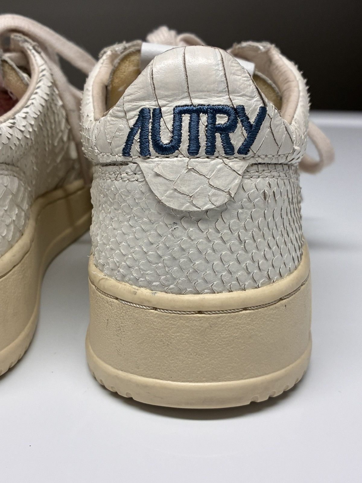 AUTRY Autry Medalist Sneakers Python Print Leather Size 38 US 8 Size US 8 / IT 38 - 7 Thumbnail
