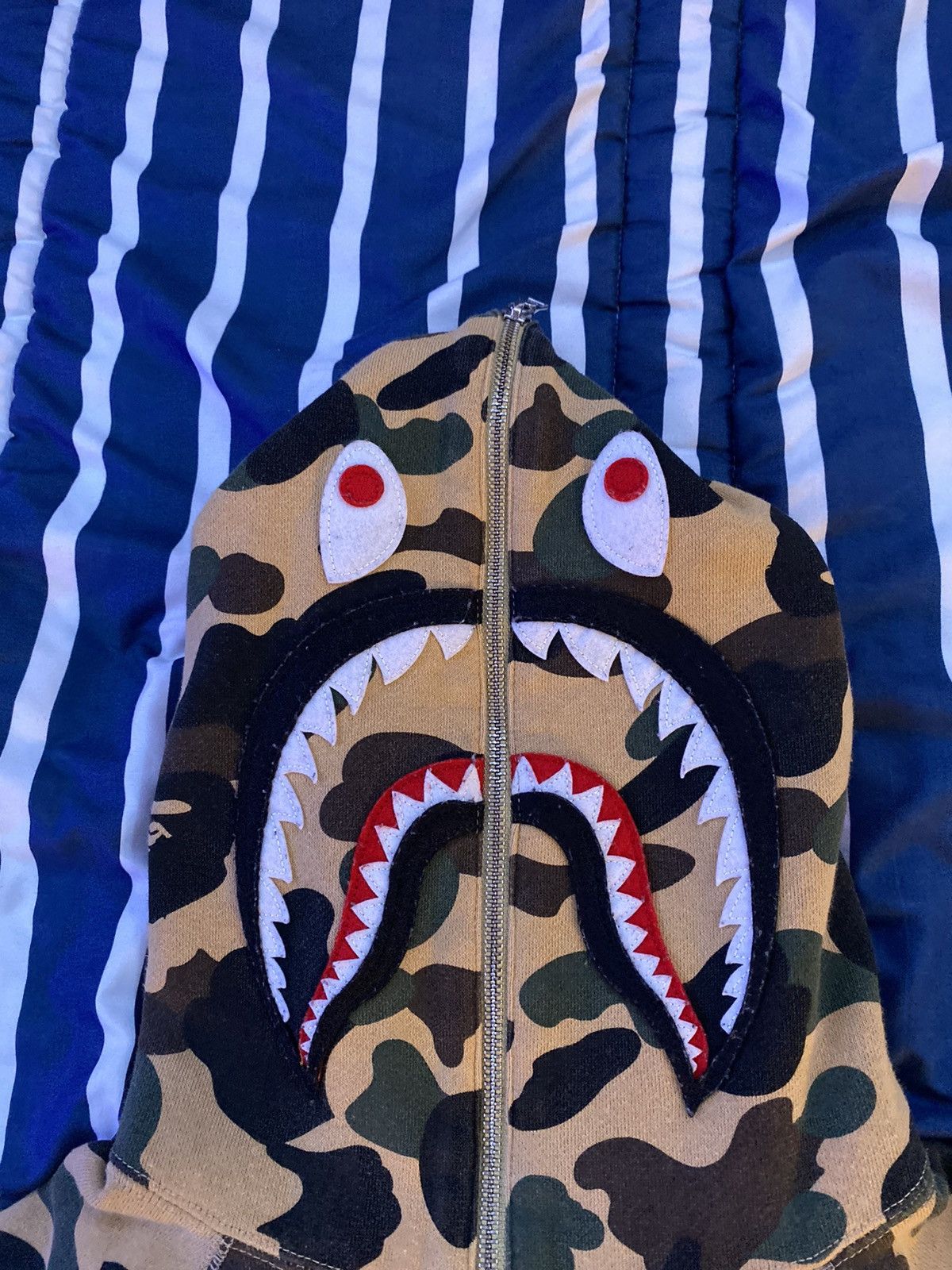 Bape 1ST CAMO PONR SHARK HALF ZIP HOODIE Size US S / EU 44-46 / 1 - 4 Thumbnail