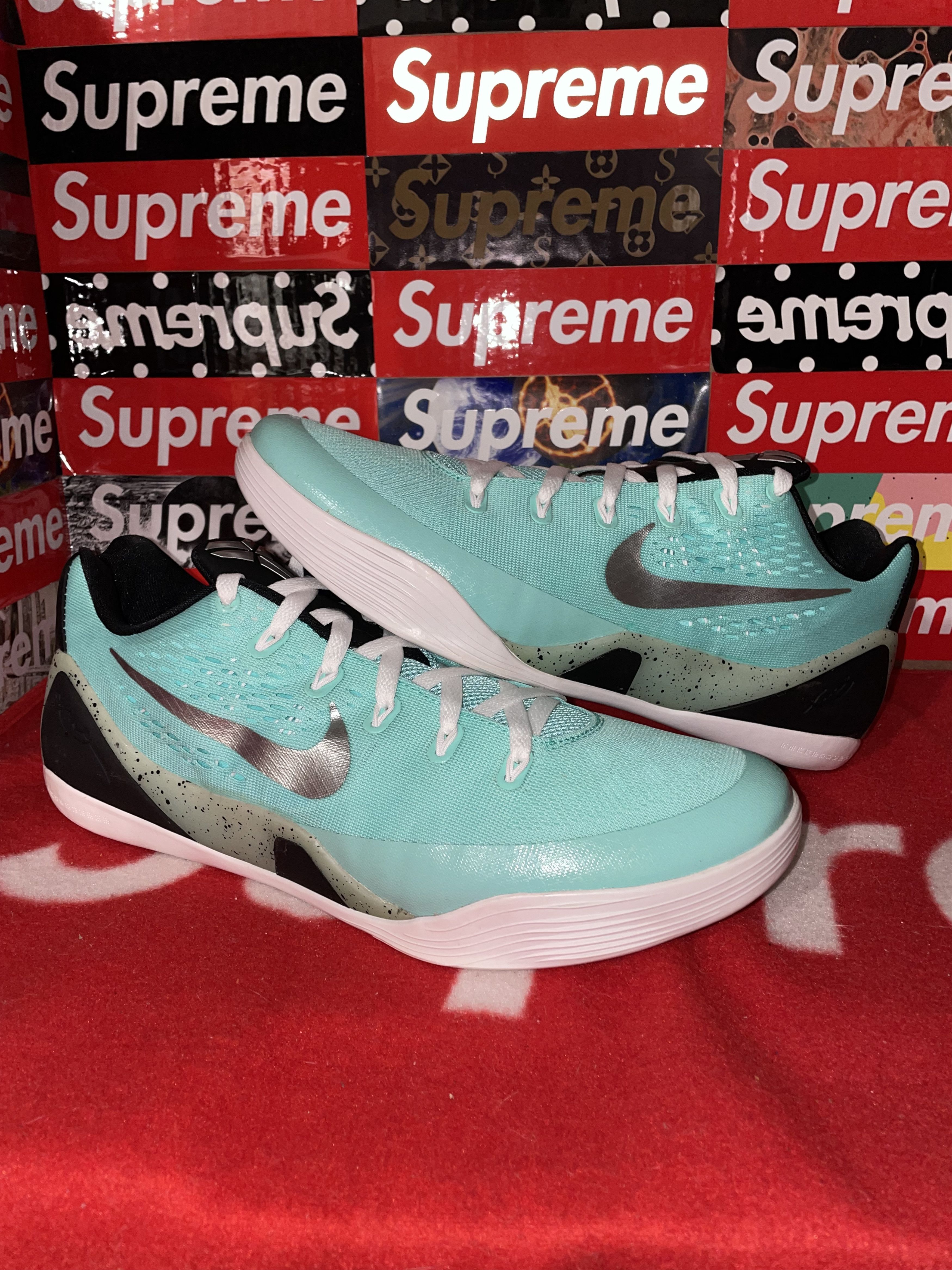Nike Nike Zoom Kobe 9 IX NikeID ID ‘Tiffany’ 688501-991 size 12.5 Size US 12.5 / EU 45-46 - 1 Thumbnail