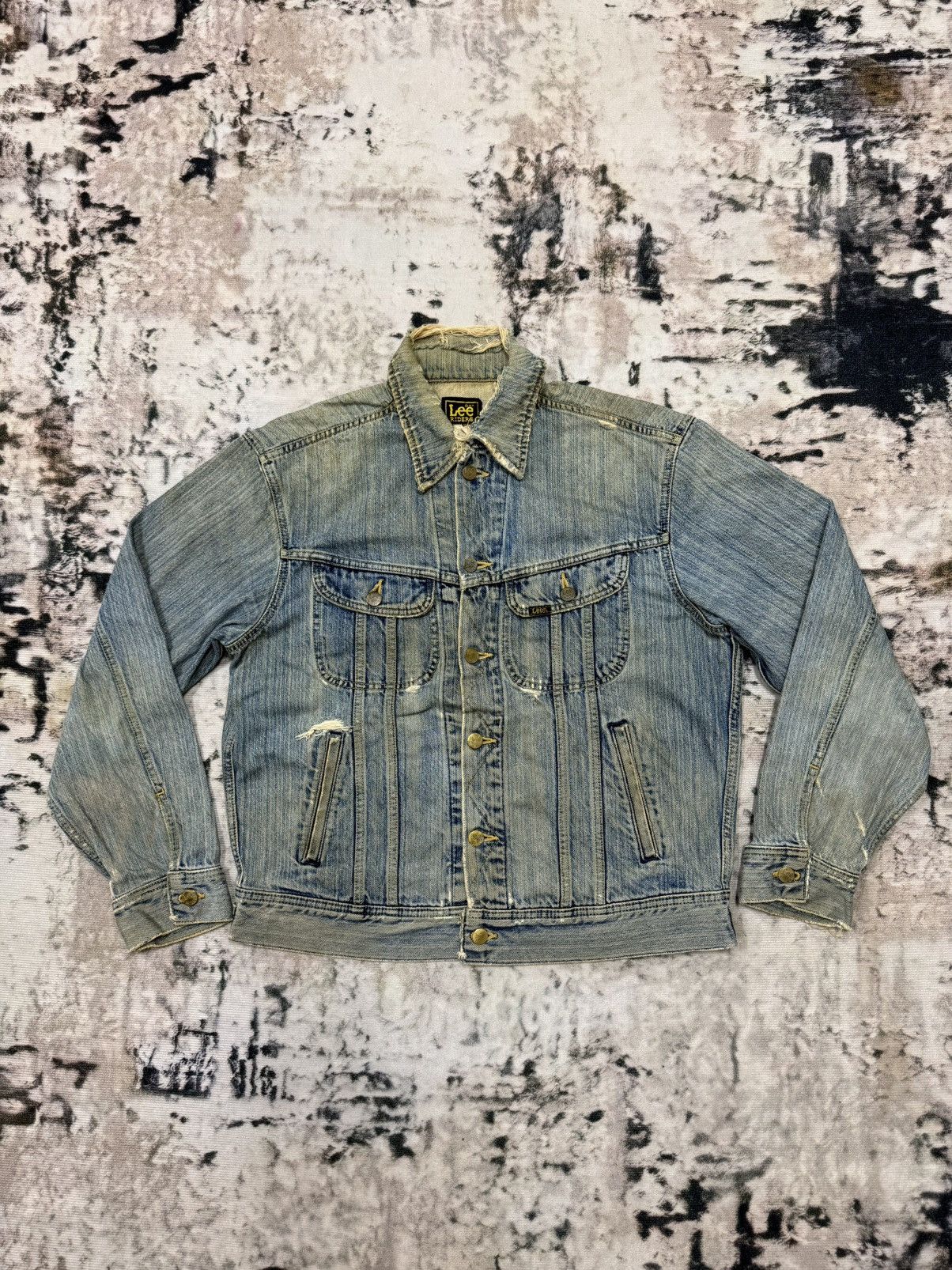 Lee Vintage 90s Lee Rider Distressed Denim Trucker Jacket Size US M / EU 48-50 / 2 - 3 Thumbnail