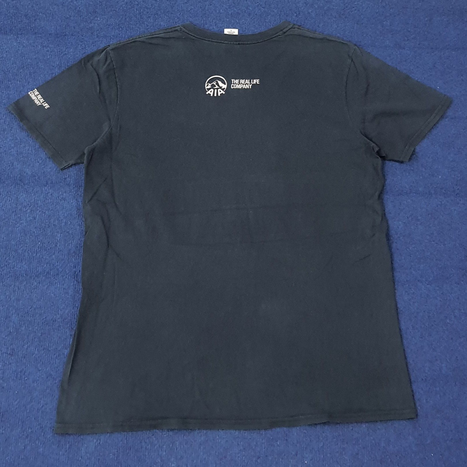 Band Tees Vintage Taylor Swift Red Tour Photo Tee C259N45 Size US L / EU 52-54 / 3 - 3 Thumbnail