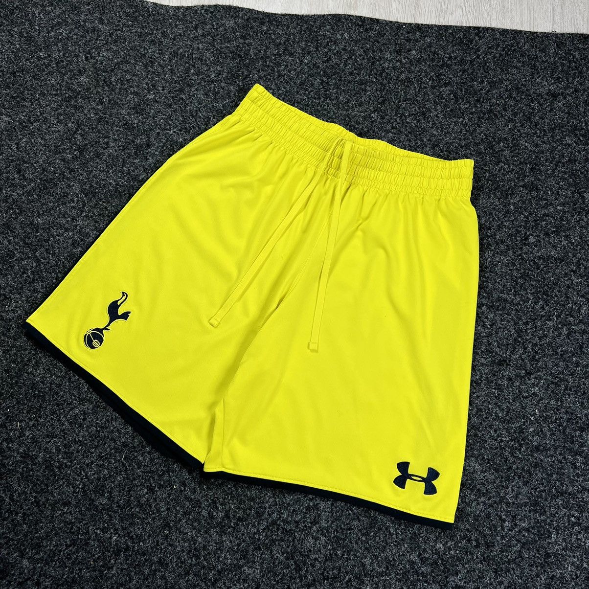 Under Armour Tottenham shorts under armour soccer Size US 34 / EU 50 - 1 Thumbnail
