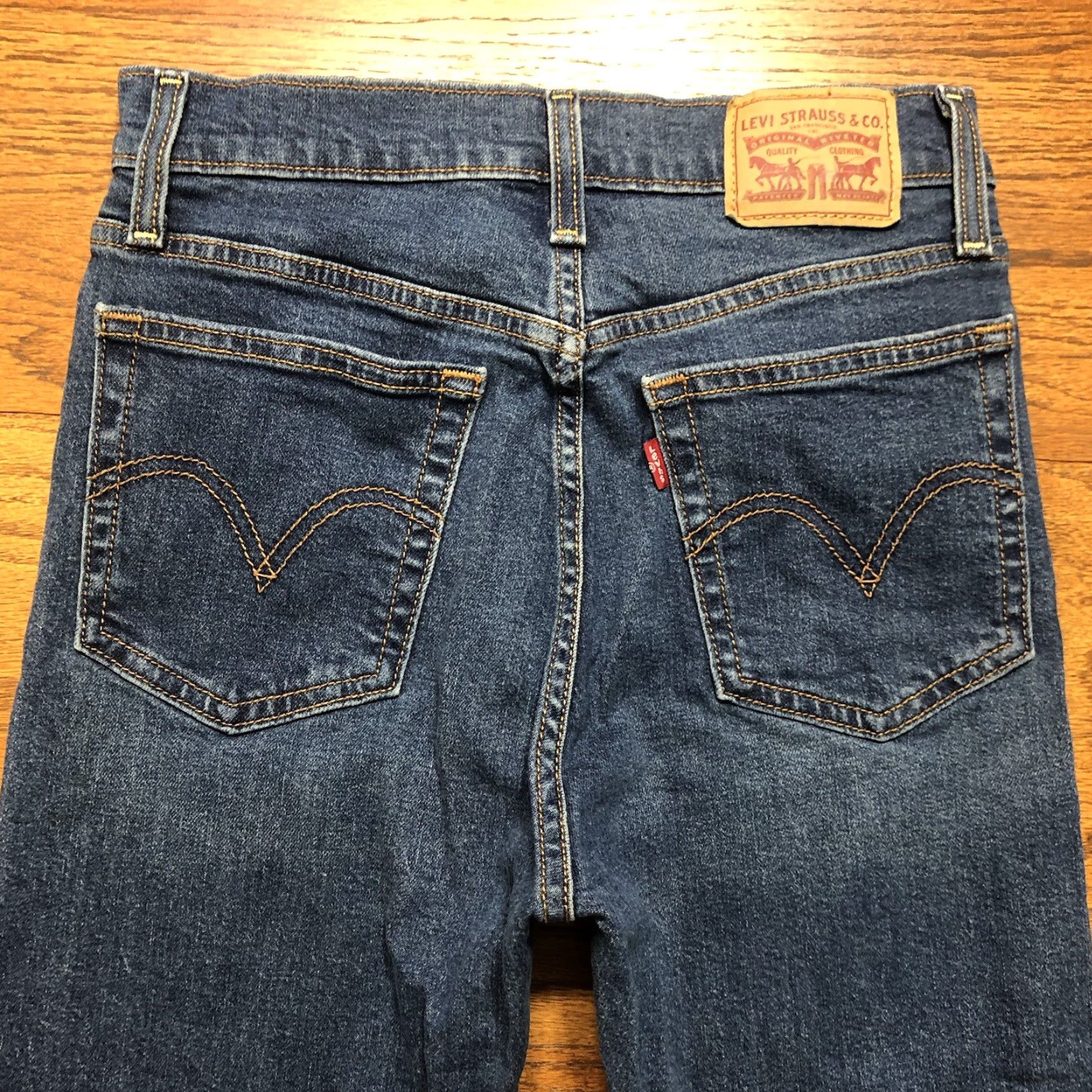 Levi's Levis Jeans Womens 27 X 27 Inseam Wedgie Skinny Medium Wash Button Fly Size 26" / US 2 / IT 38 - 3 Thumbnail