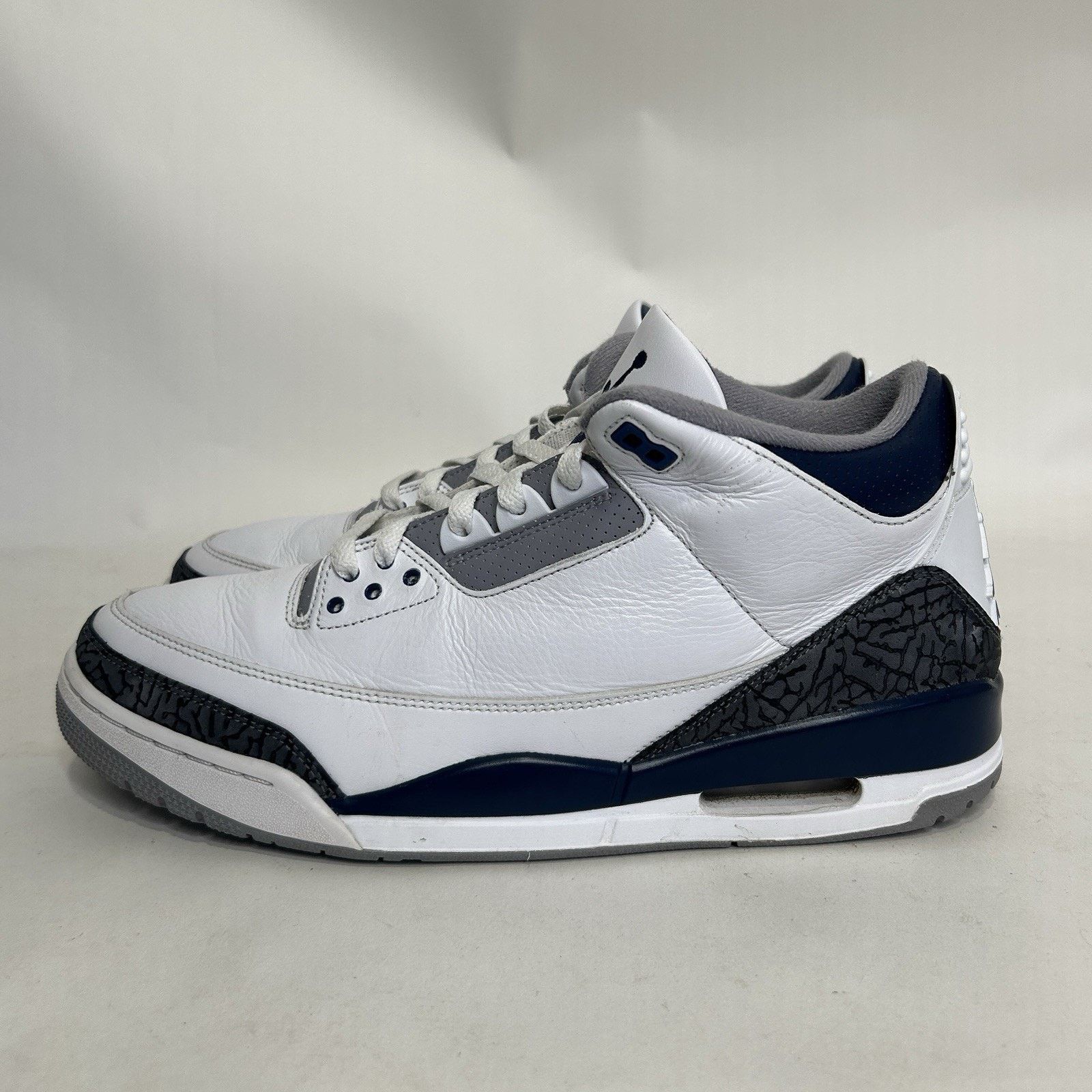Jordan Brand Nike Air Jordan 3 Retro “White Midnight Navy Cement Grey” Size US 13 / EU 46 - 6 Thumbnail