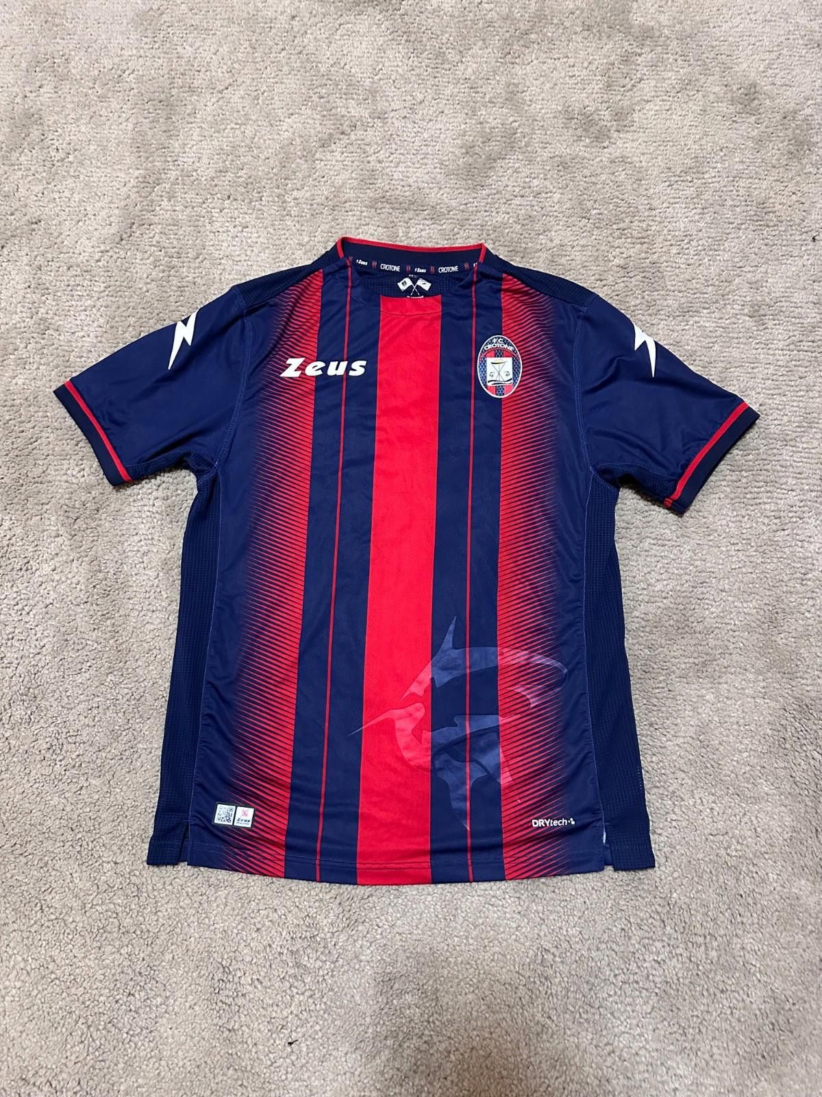 ZESPA F.C. CROTONE ITALY 2017/18 AWAY FOOTBALL SHIRT JERSEY MAGLIA Size US M / EU 48-50 / 2 - 1 Thumbnail