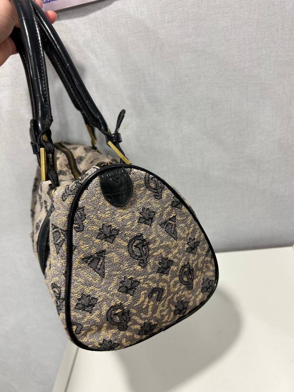Guess Vintage bag guess monogram very rare swag Size ONE SIZE - 6 Thumbnail