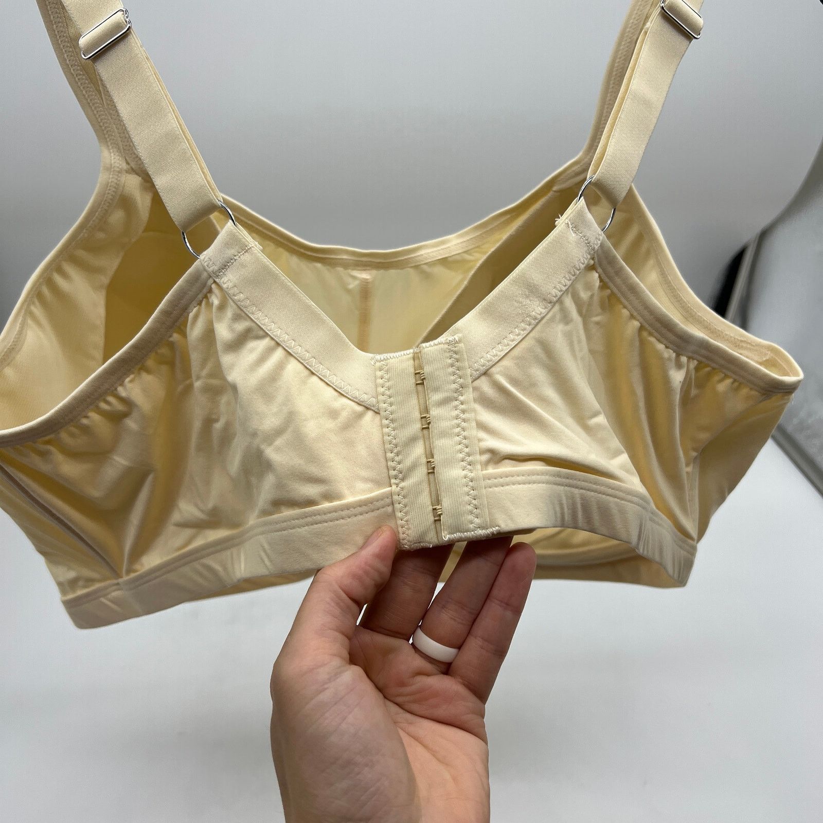 Other Breezies Comfort Zone Full Coverage Wirefree T-Shirt Bra Size M / US 6-8 / IT 42-44 - 6 Thumbnail