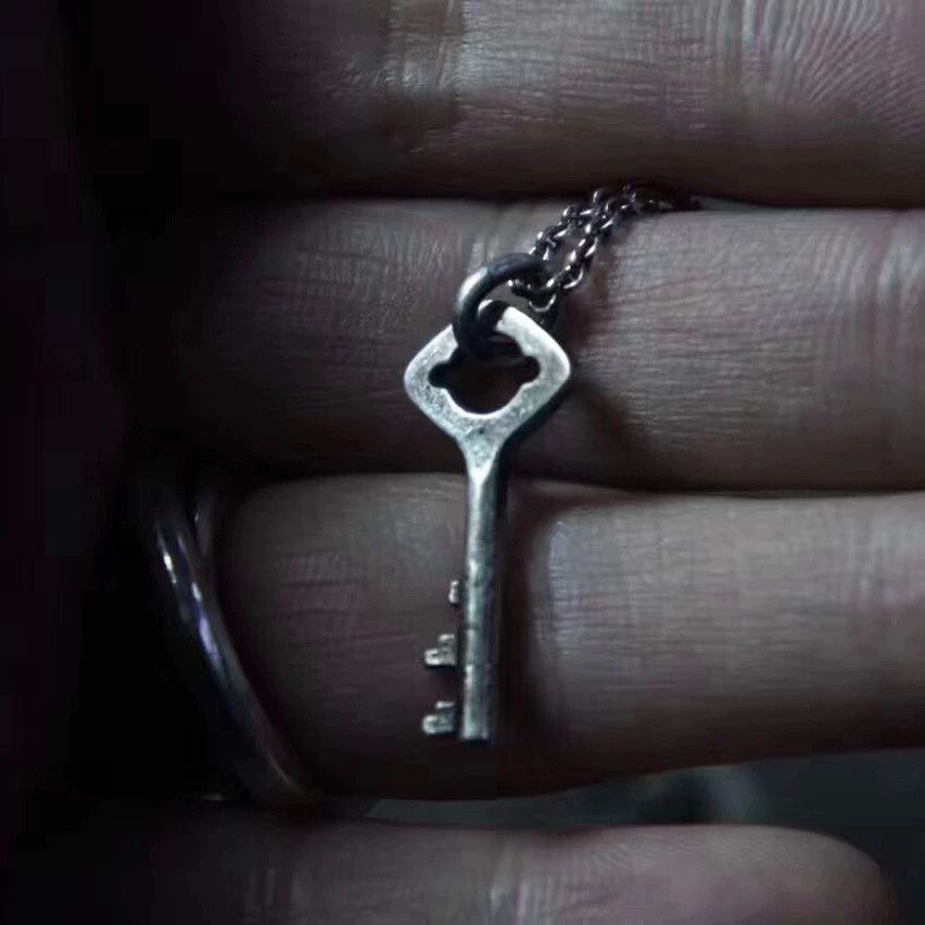 Werkstatt Munchen Werkstatt Munchen Vintage Key Hammered Silver Necklace Size ONE SIZE - 4 Thumbnail