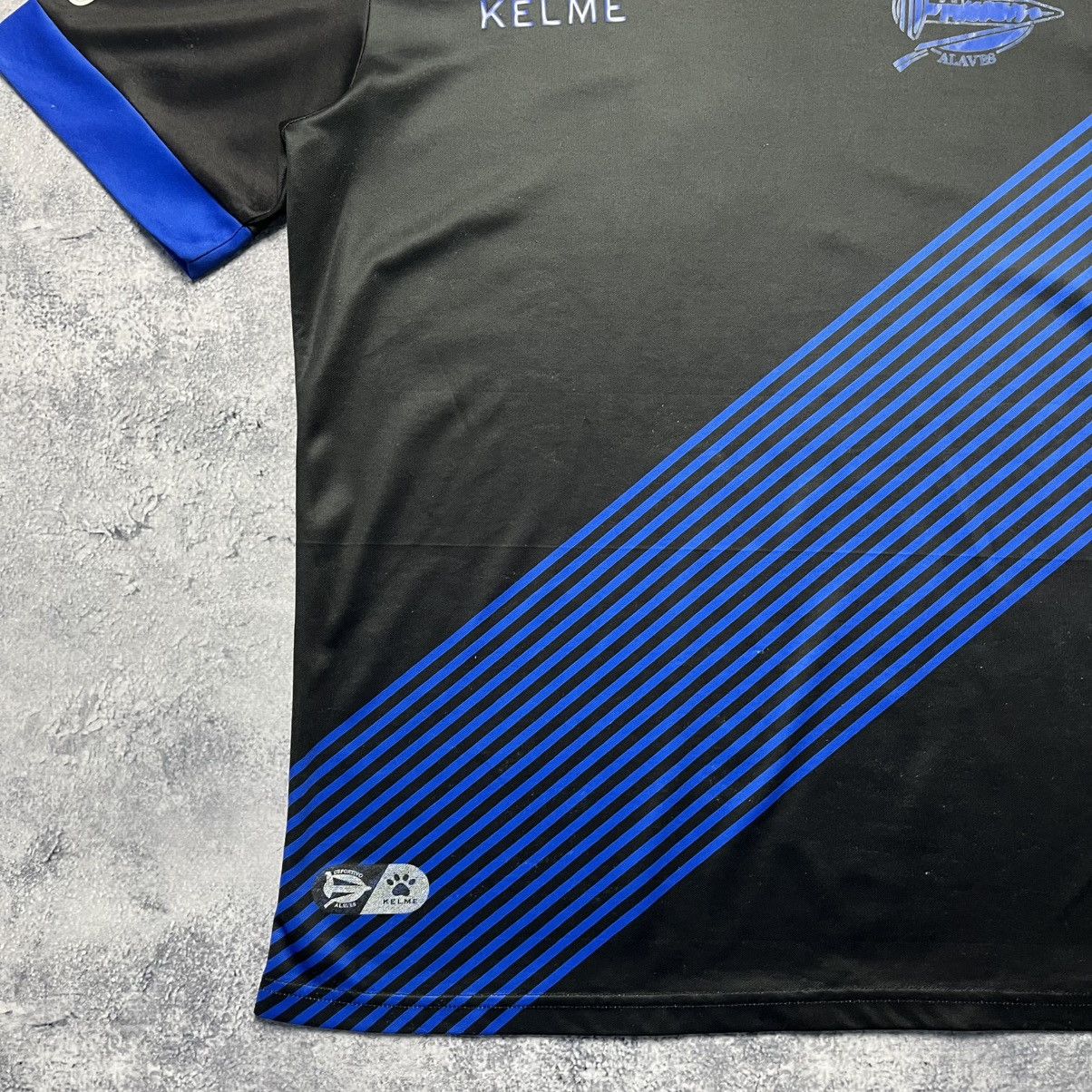 Other Vintage Kelme Deportivo Alaves 2017/2018 Away Soccer Jersey Size US L / EU 52-54 / 3 - 9 Thumbnail