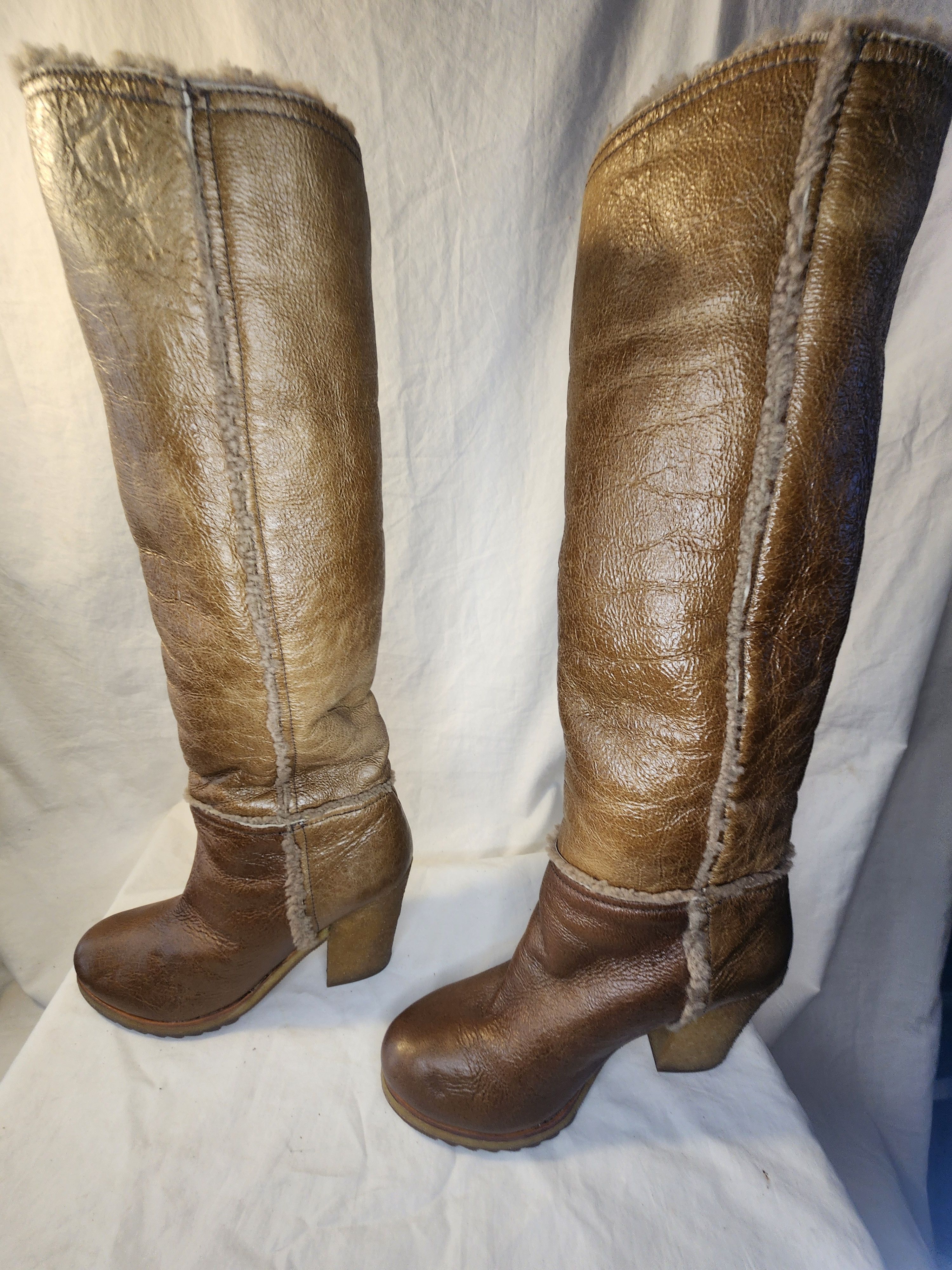 Prada sheepskin distressed Size US 7 / IT 37 - 2 Thumbnail
