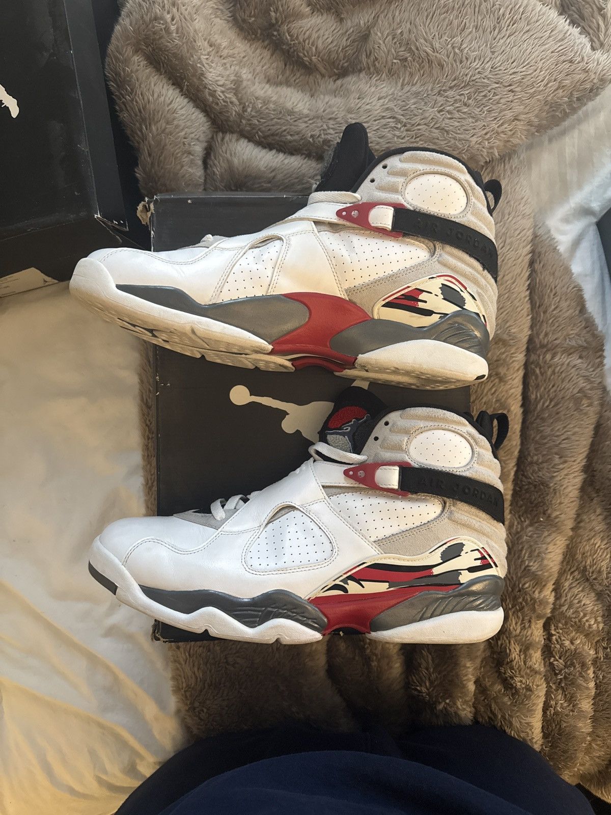 Jordan Brand 2013 Jordan 8 bugs bunny Size US 12 / EU 45 - 3 Thumbnail