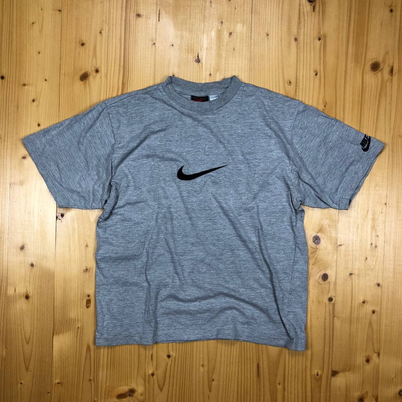 Nike × Vintage Vintage Nike Tee T-Shirt big logo swoosh Size US M / EU 48-50 / 2 - 1 Thumbnail