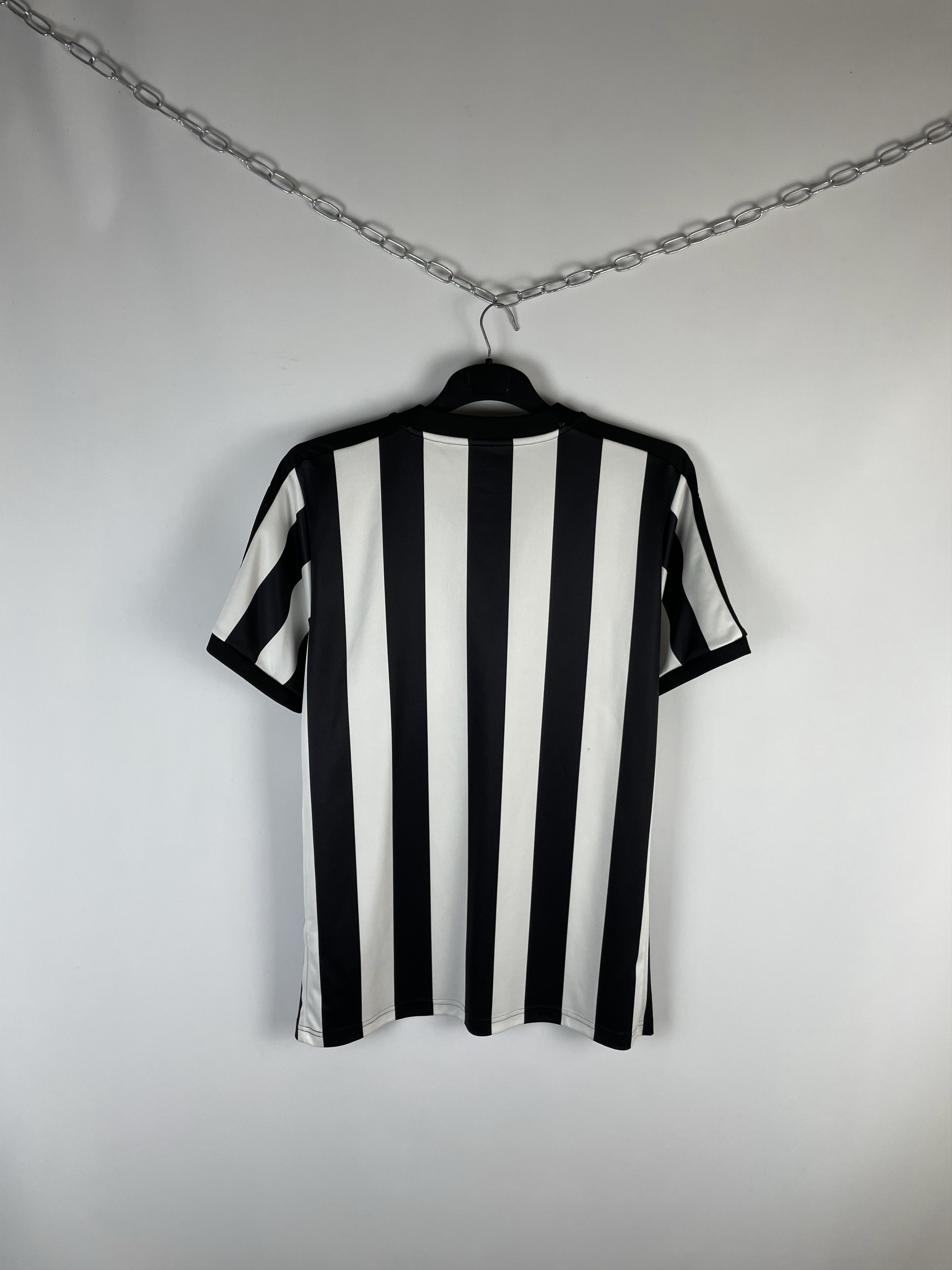Puma Mens Vintage Puma New Castle T-shirt soccer jersey Size US XL / EU 56 / 4 - 11 Thumbnail