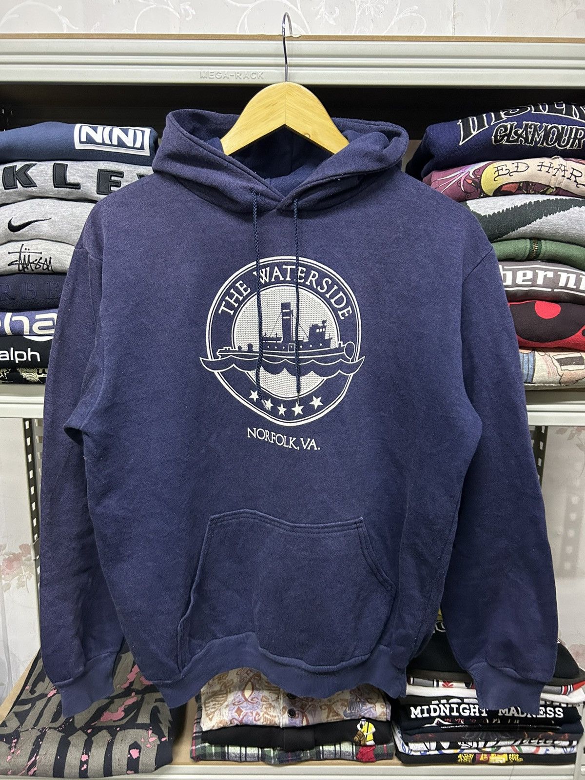 Vintage Vintage 70s Dodger Sportwear The Waterside Tee-Soft Tag Era Size US L / EU 52-54 / 3 - 2 Thumbnail