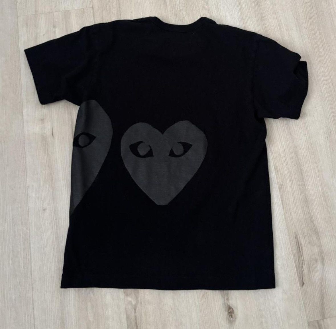 Comme des Garcons PLAY Comme Des Garcons Three Black Hearts Size US M / EU 48-50 / 2 - 2 Thumbnail