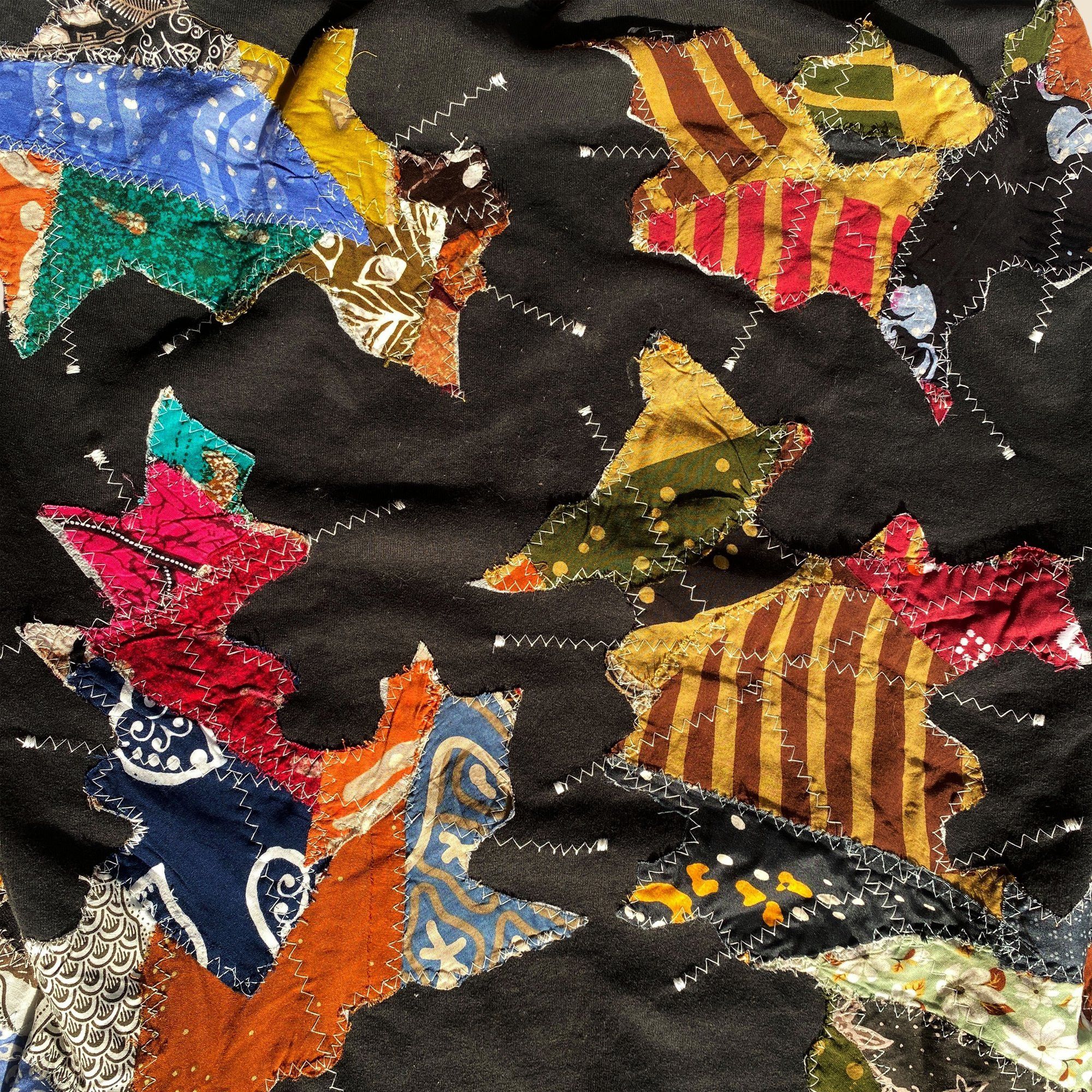 Handmade × Japanese Brand 1 OF 1 REWORKED INDONESIAN BATIK PATCHWORK SWEATSHIRT SIZE M Size US L / EU 52-54 / 3 - 5 Thumbnail