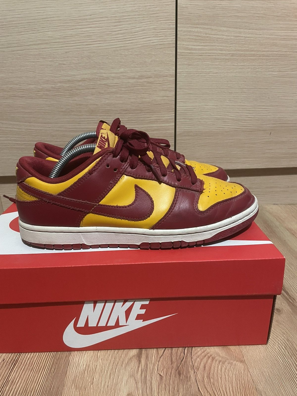 Nike Nike dunk low ‘Midas gold’ Size US 9.5 / EU 42-43 - 3 Thumbnail