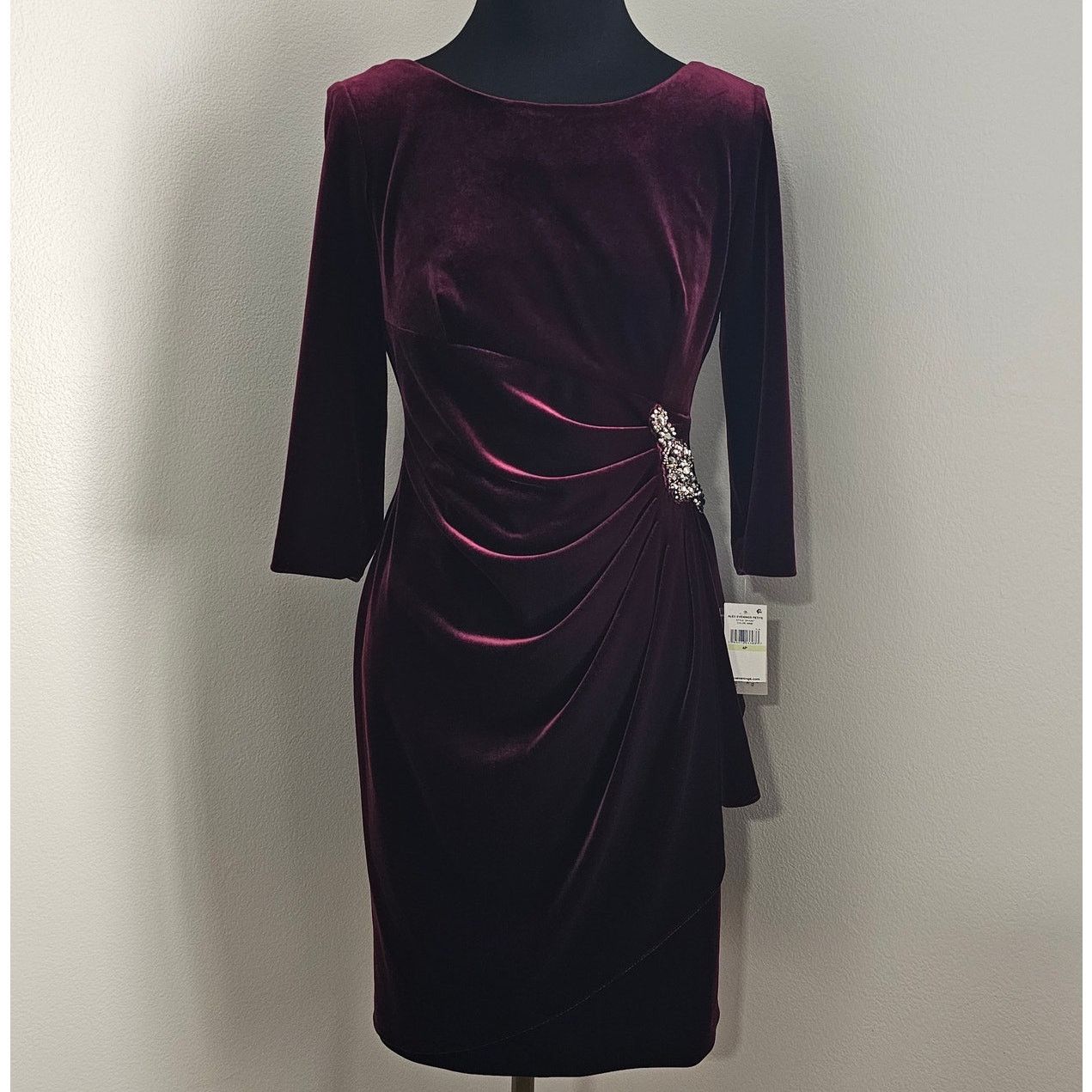 Alex Evenings Alex Evenings Velvet Ruched Beaded Hip Cocktail Dress 4P 4 Size S / US 4 / IT 40 - 3 Thumbnail