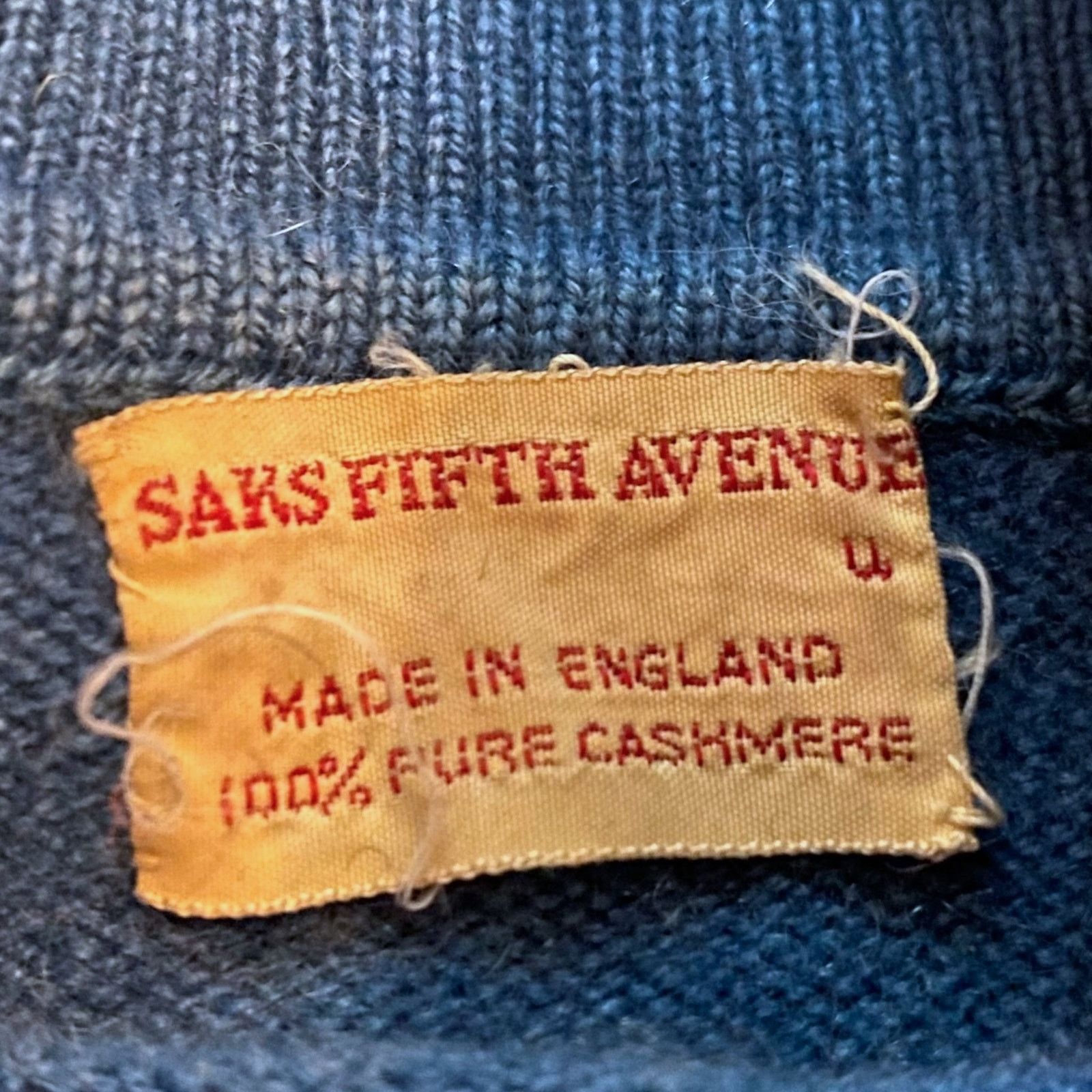 Saks Fifth Avenue × Vintage Vintage 50s Saks Fifth Avenue Cashmere Turtleneck Sweater Size M / US 6-8 / IT 42-44 - 3 Thumbnail