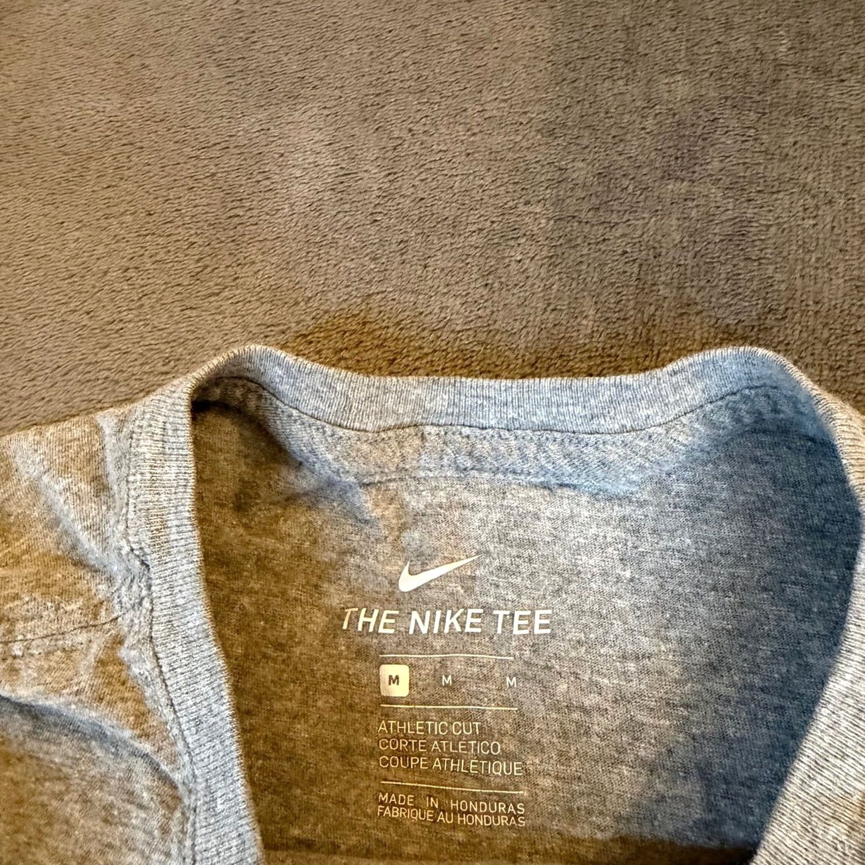 Nike Nike Athletic Cut T-Shirt Heather Gray Short Sleeve The Nike Tee Mens Medium Size US M / EU 48-50 / 2 - 2 Thumbnail