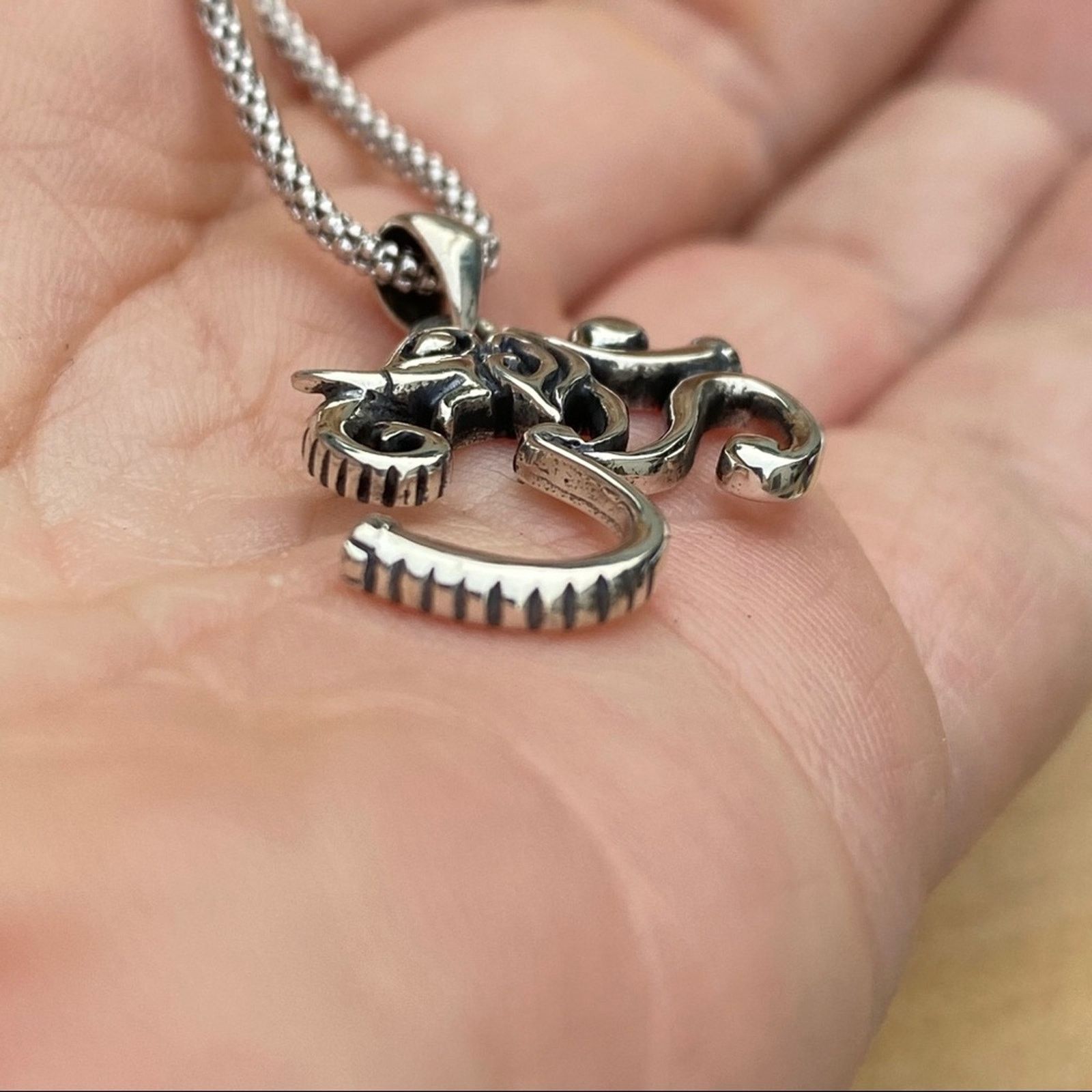 The Unbranded Brand Sterling silver Om Elephant necklace Size ONE SIZE - 7 Thumbnail